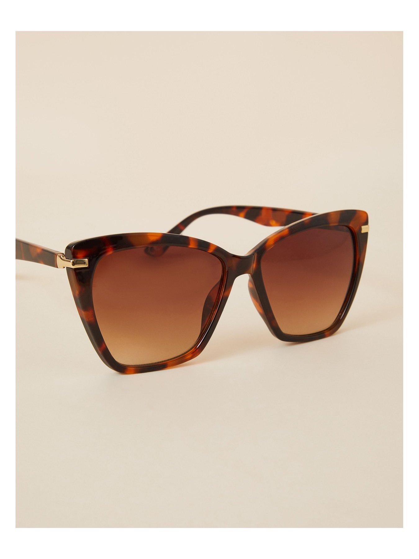 accessorize-straight-arm-cateye-sunglassesoutfit