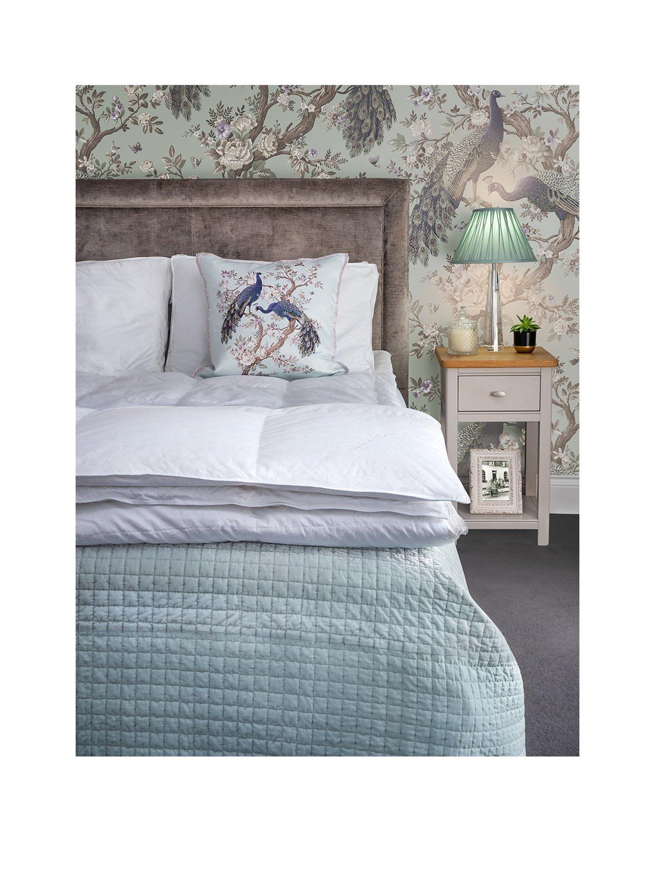Image of Laura Ashley Goose Feather and Down 13.5 Tog Duvet - White