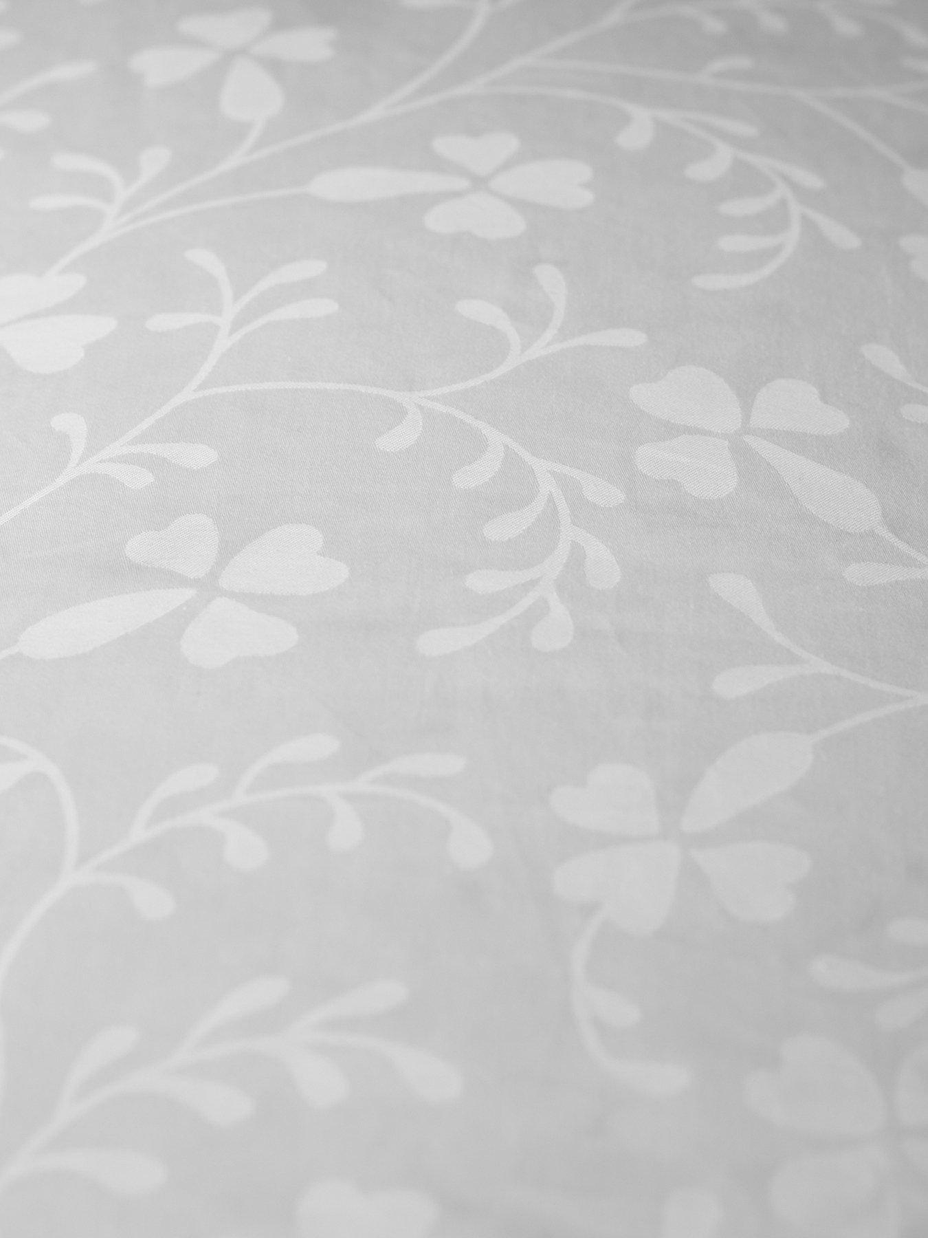 Image 3 of 5 of Laura Ashley Goose Feather and Down 13.5 Tog Duvet - White