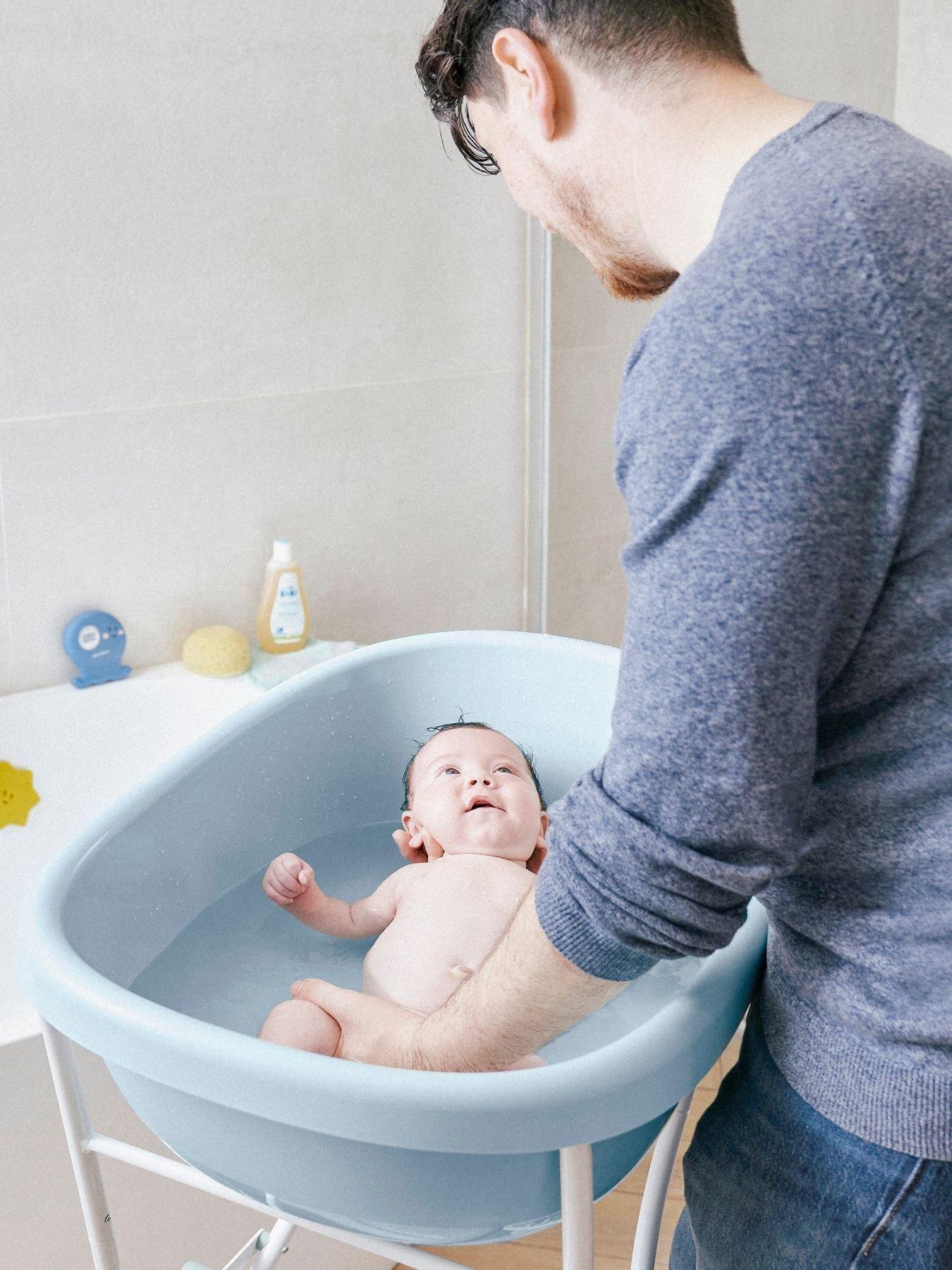 badabulle-whale-baby-toddler-bath-tuboutfit