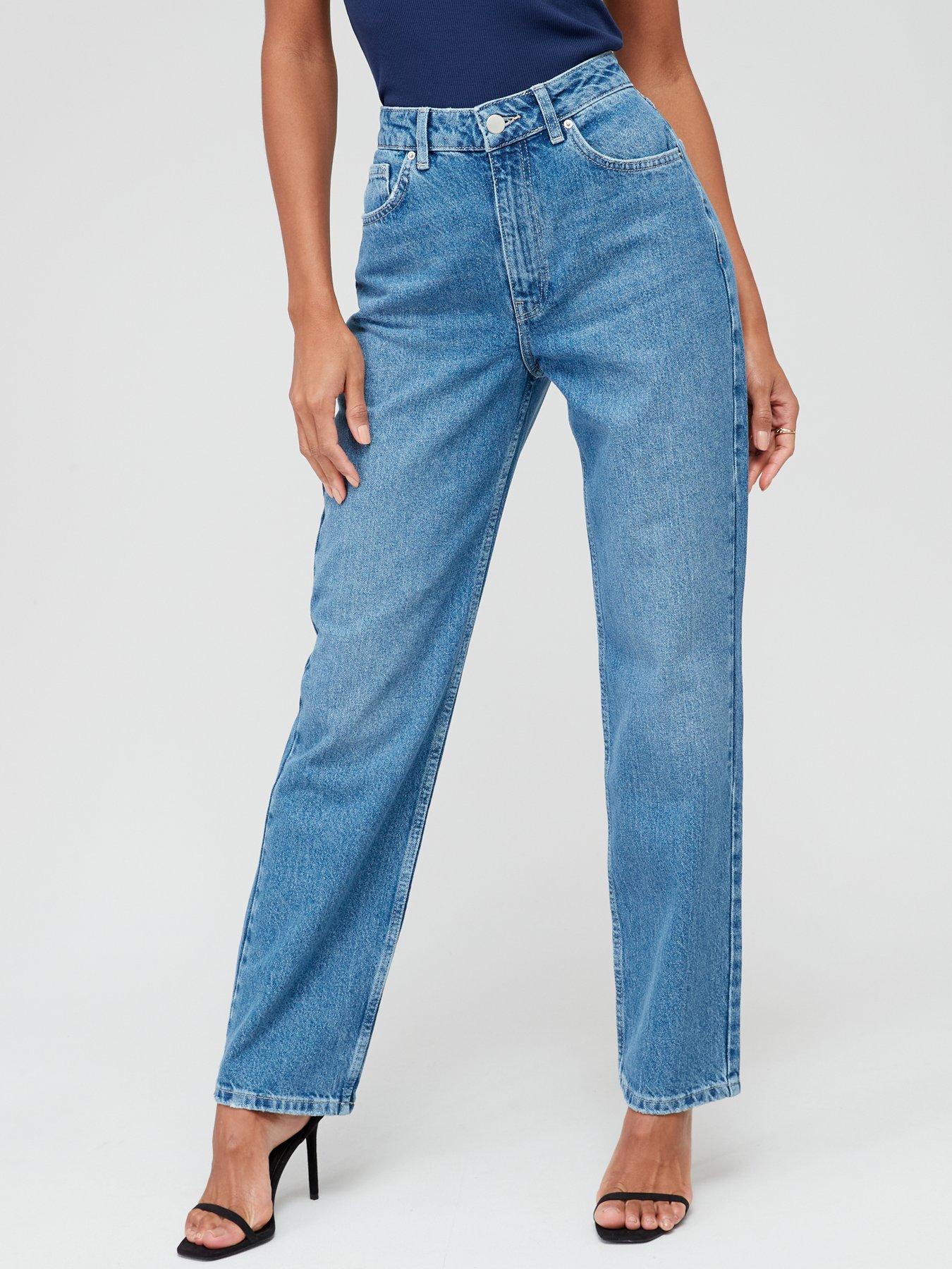 The Very Collection High Waist Relaxed Jean - Light Wash