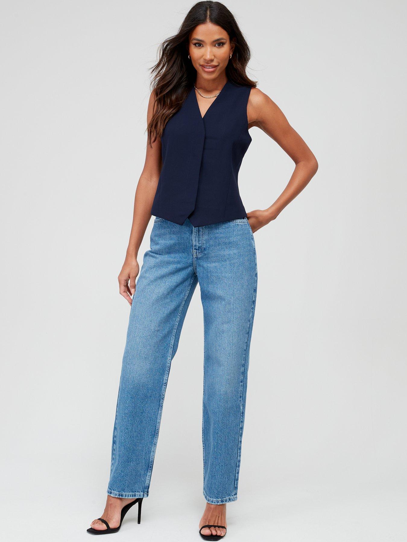 Image 6 of 6 of The Very Collection High Waist Relaxed Jean - Light Wash