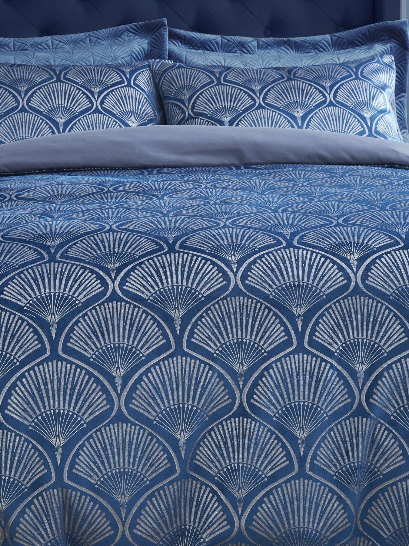 catherine-lansfield-art-deco-pearl-duvet-cover-set-in-navydetail