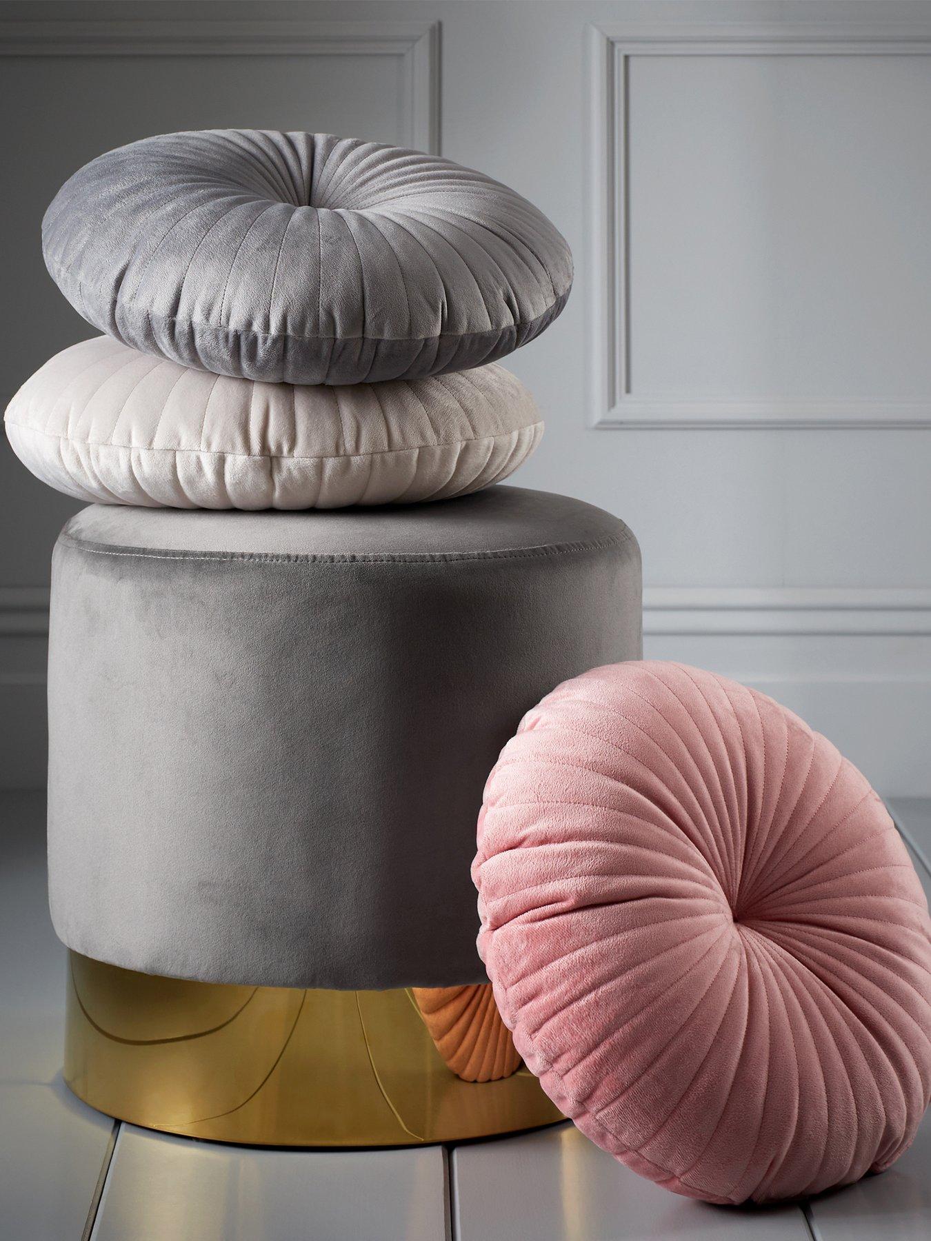 catherine-lansfield-round-filled-cushion-greyoutfit