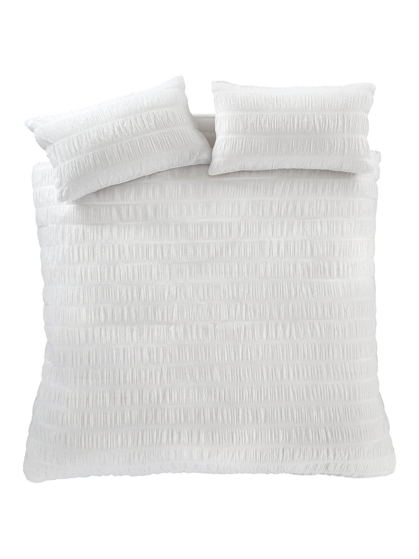 catherine-lansfield-seersucker-duvet-cover-set-in-whitestillFront