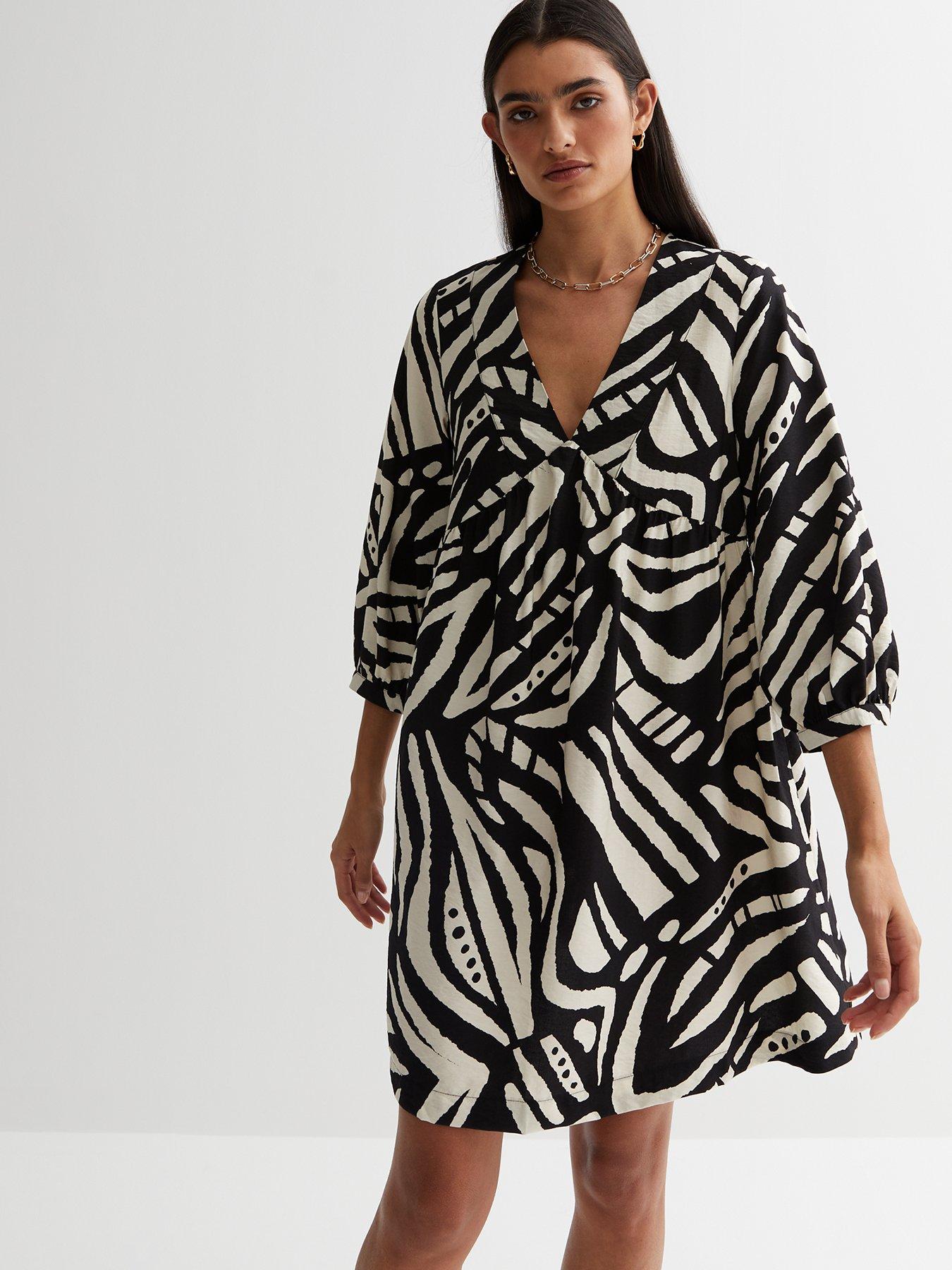 new-look-black-abstract-mini-smock-dress