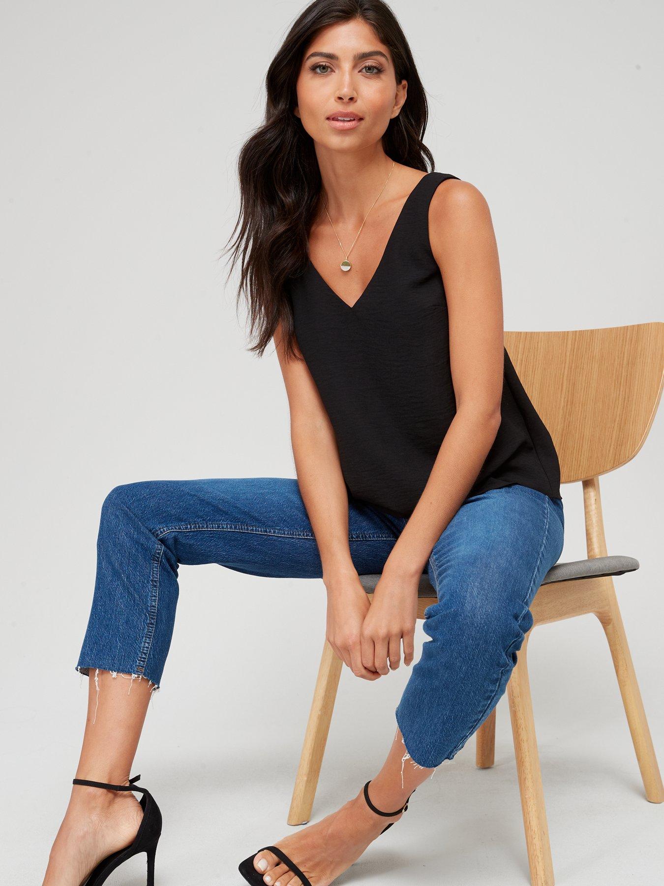 the-very-collection-cami-solid-top-blackdetail