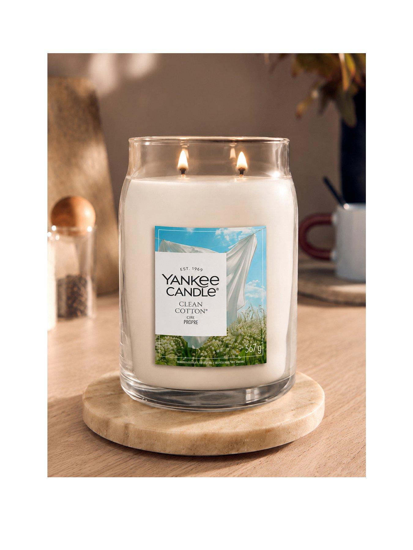 Image 1 of 6 of Yankee Candle Signature Collection Large Jar Candle &ndash; Clean Cotton