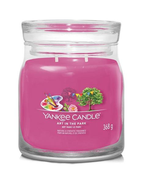 yankee-candle-signature-collection-medium-jar-candle-ndash-art-in-the-park