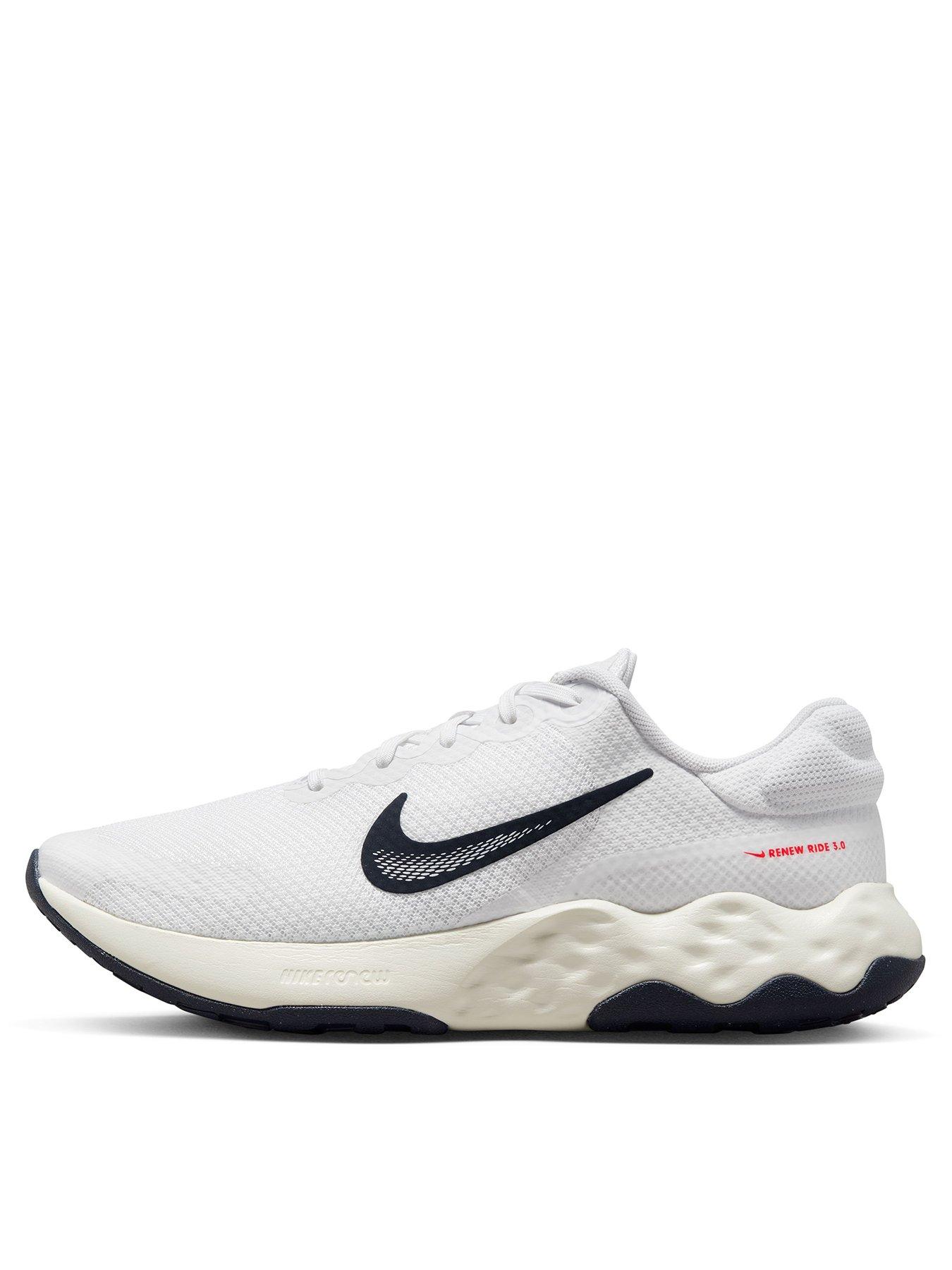 Nike clearance outlet trainers