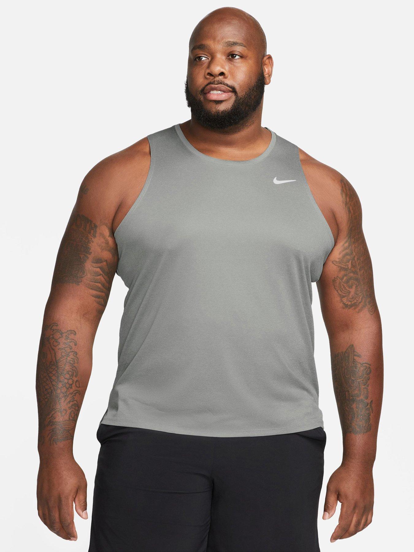 Nike store vest grey