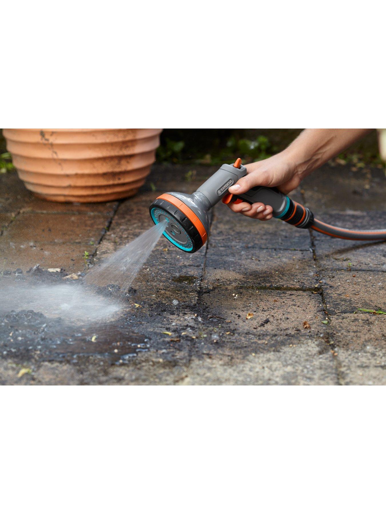 gardena-comfort-multi-sprayer-free-connectoroutfit