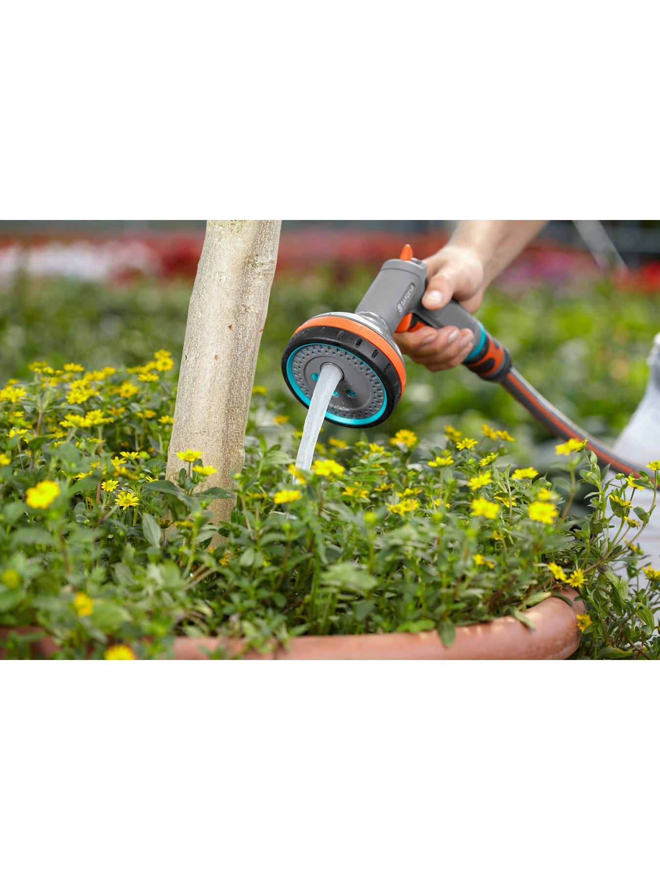 gardena-comfort-multi-sprayer-free-connectordetail