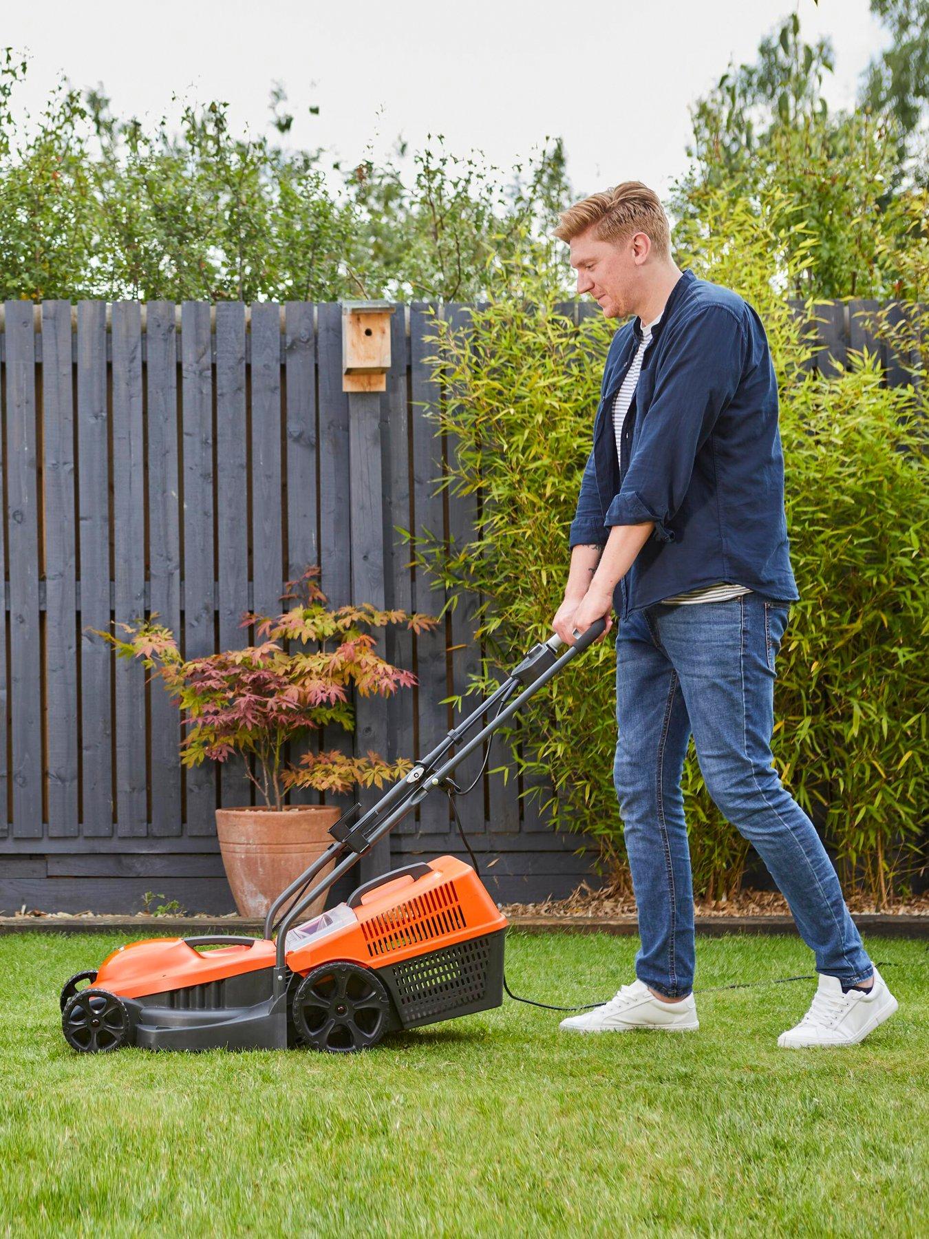 Small flymo lawnmower with grass box sale