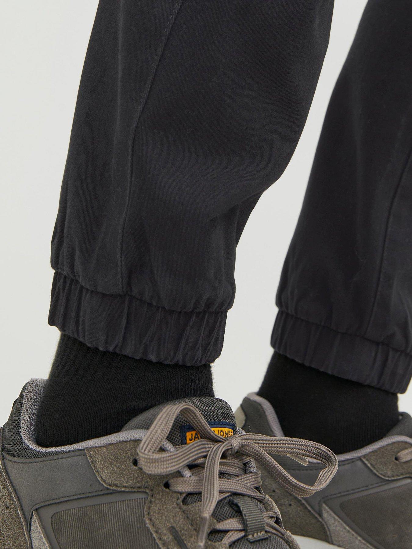 jack-jones-marco-joe-slim-fit-cuffed-cargo-pants-blackoutfit