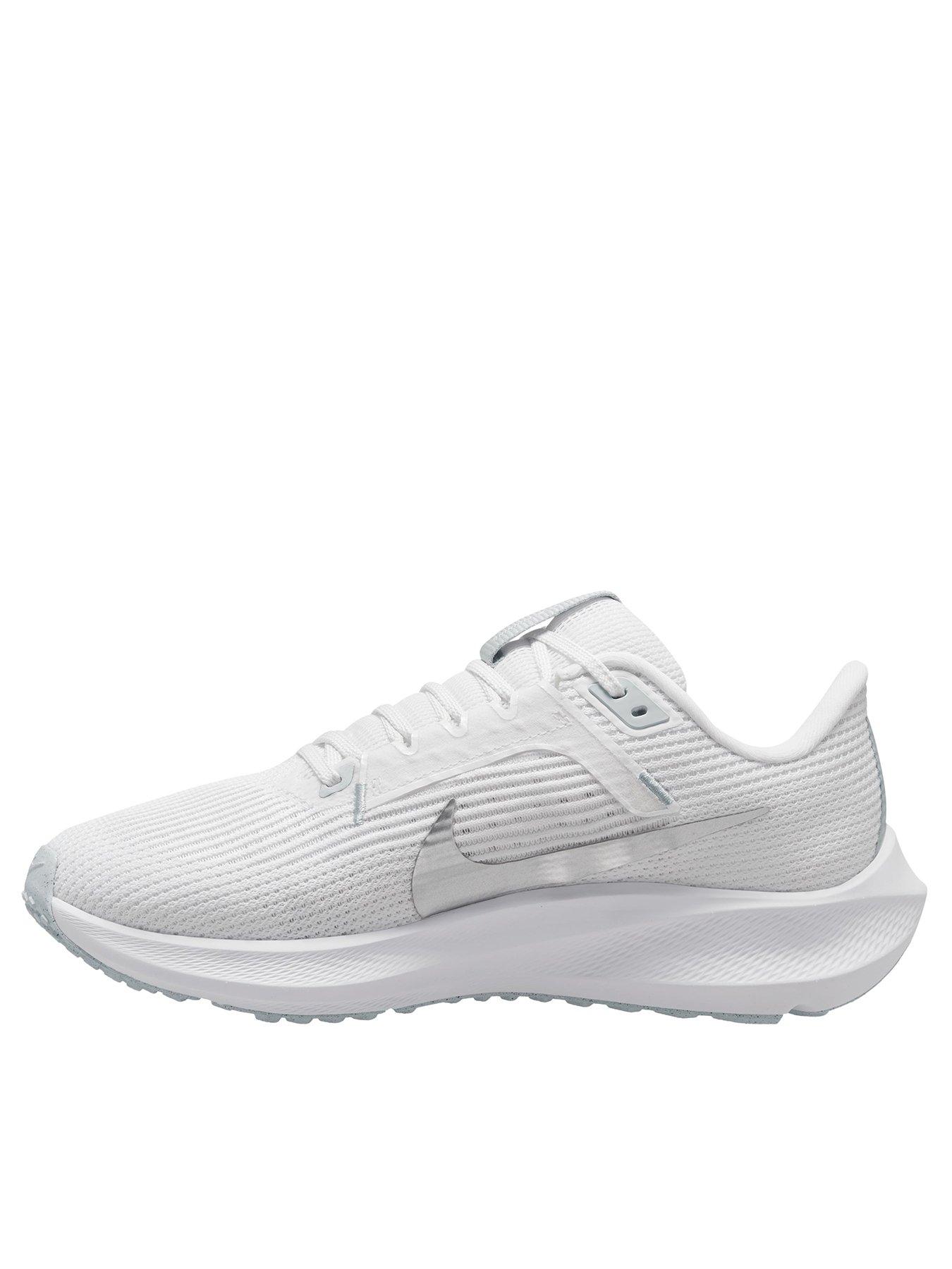 Nike zoom store all white