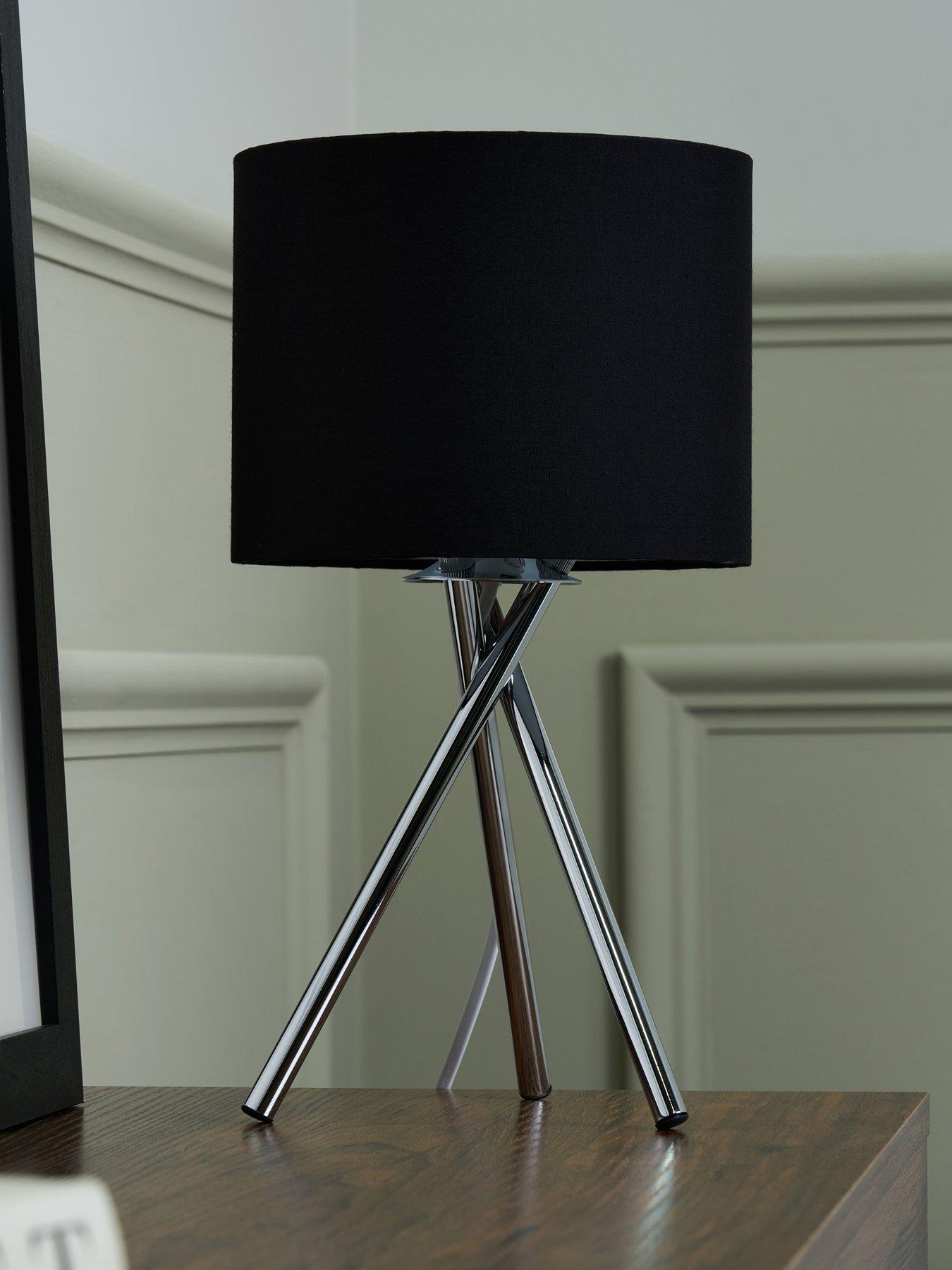 the-very-collection-tripod-bedside-table-lamp-blackoutfit