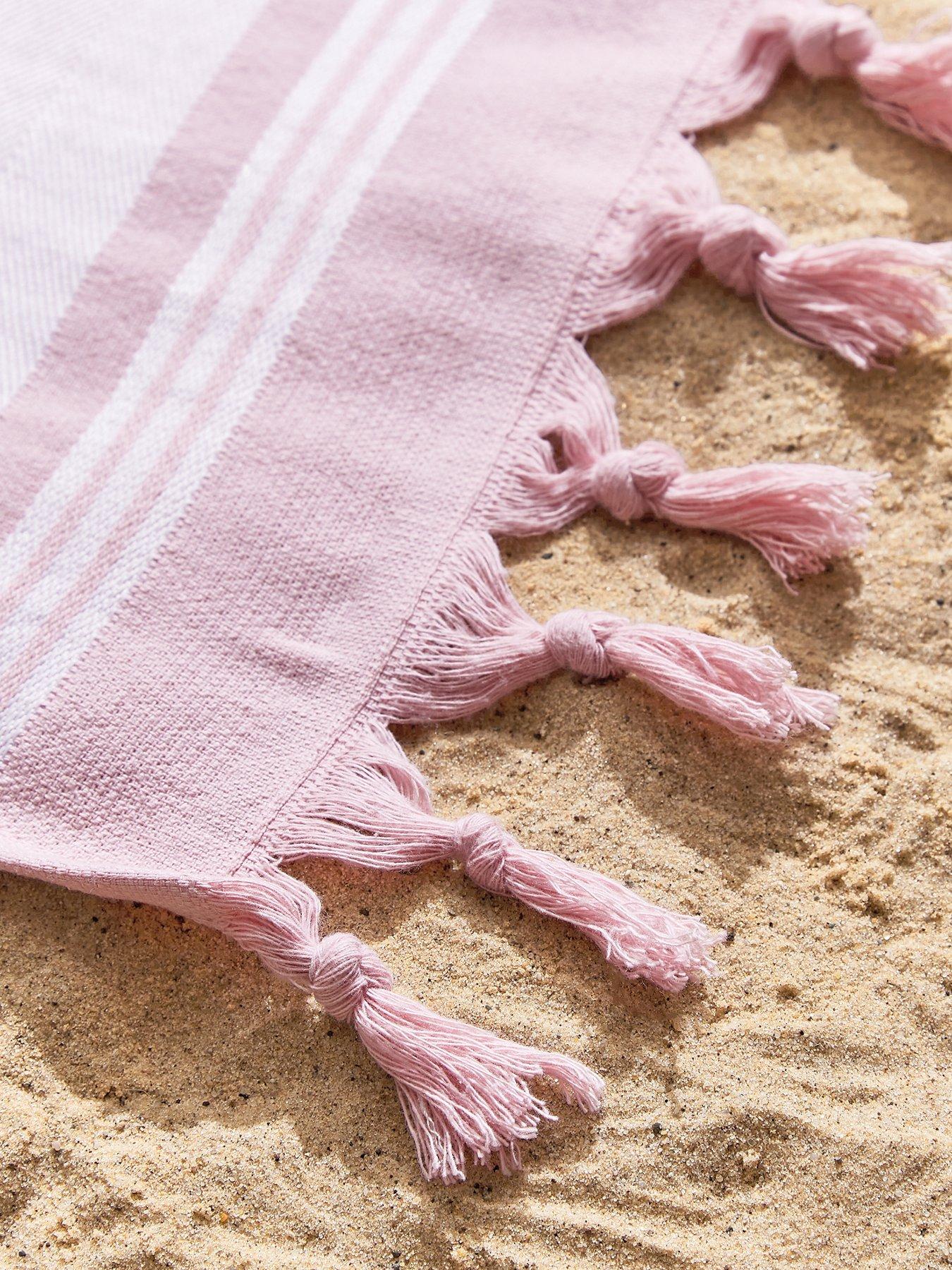 catherine-lansfield-hammam-beach-towel--pinkback