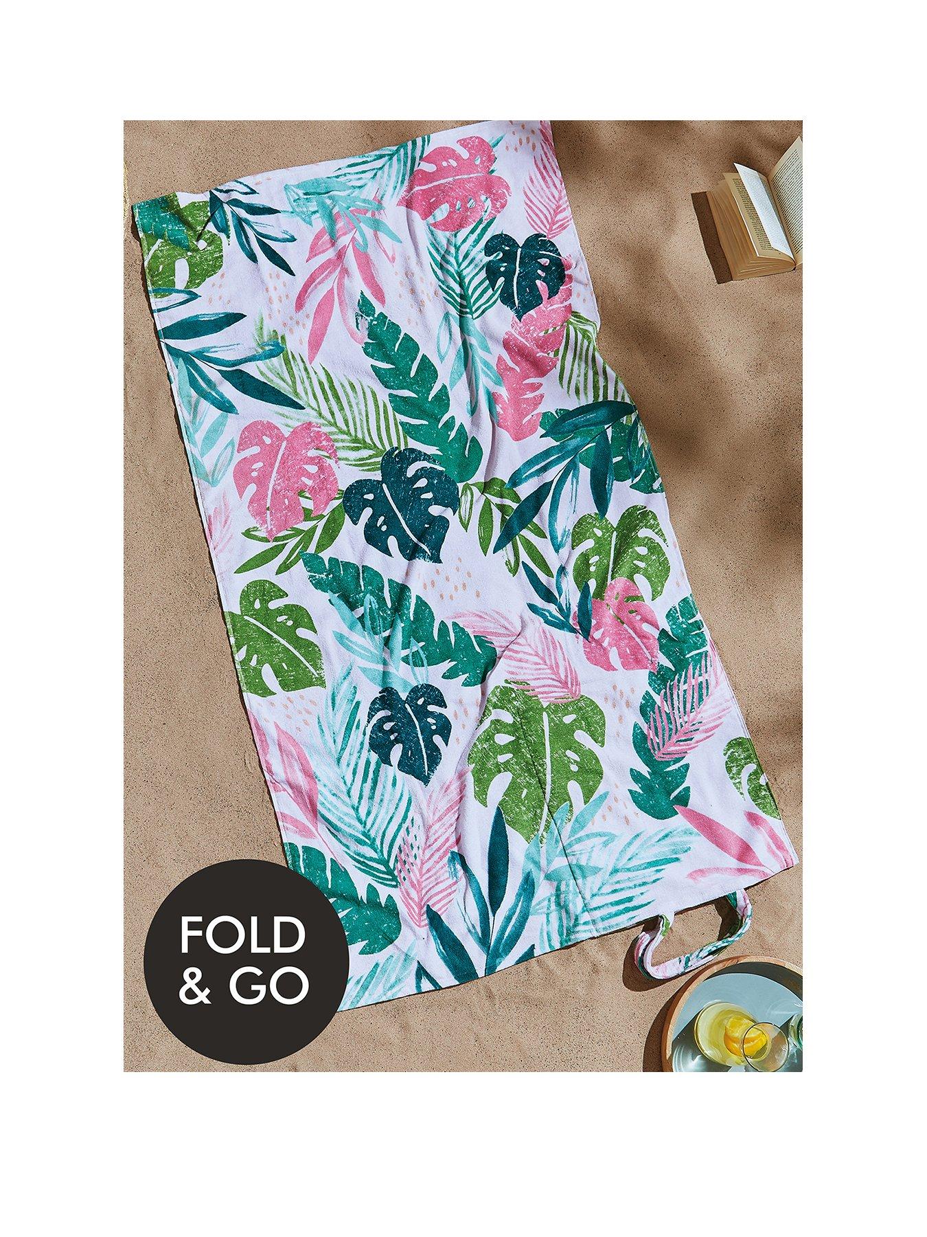 undefined Tropic Palms Beach Towel In A Bag