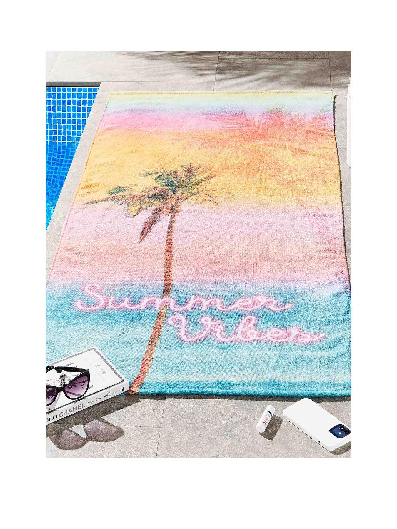 sassy-b-summer-vibes-beach-towel