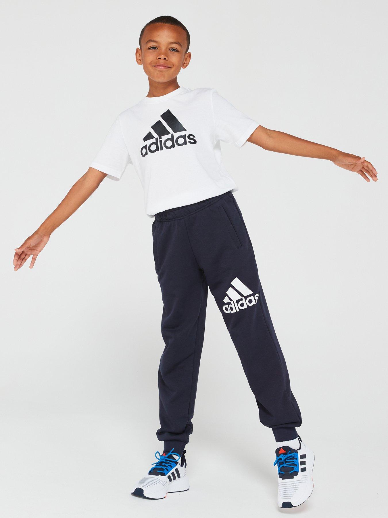 adidas-sportswear-essentials-junior-unisex-big-logo-pant-navyoutfit