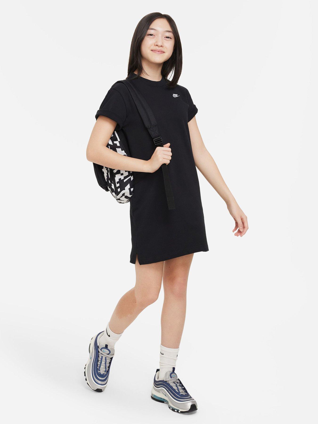 Shirt discount dress nike