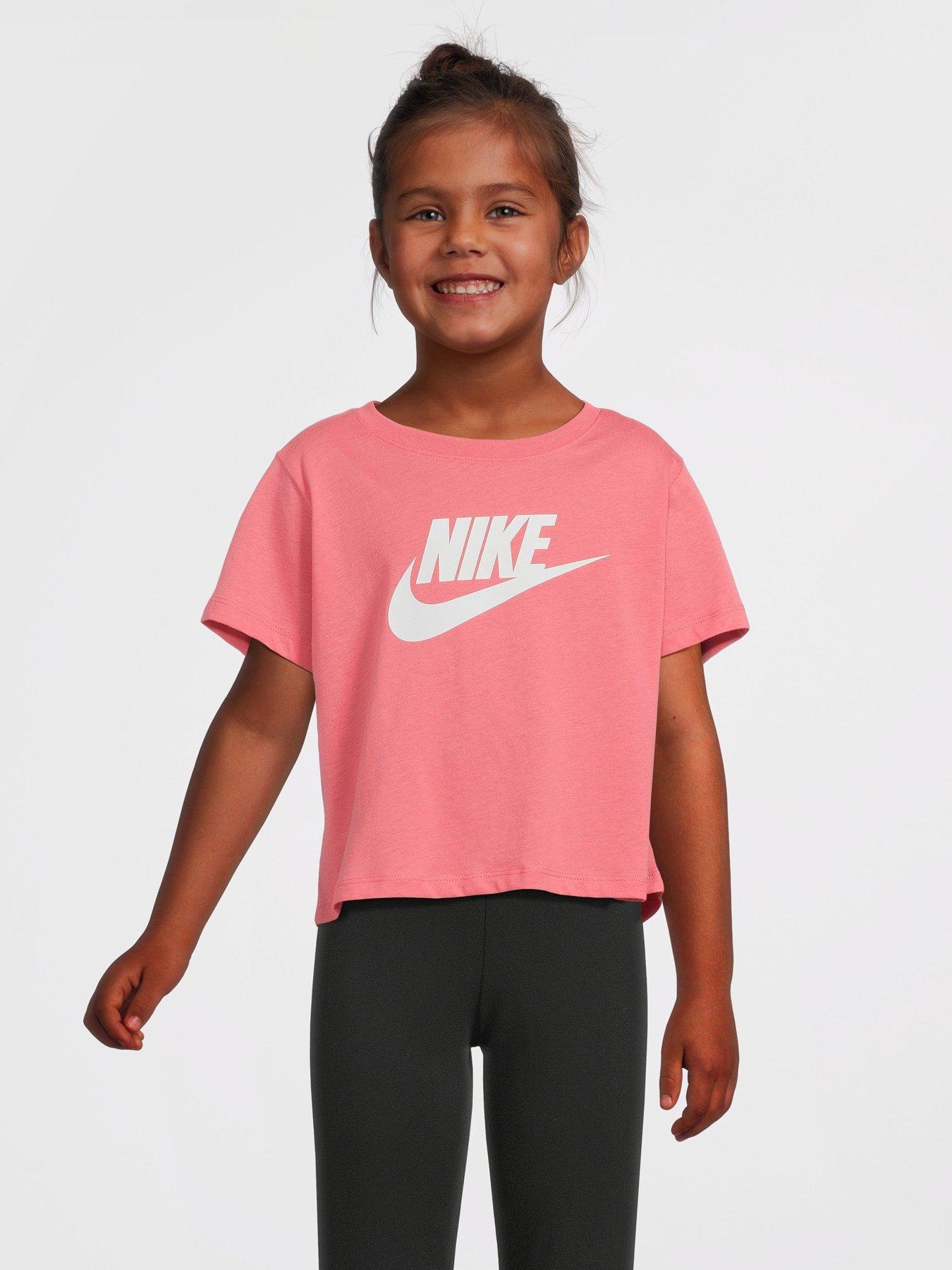 Nike boxy hotsell t shirt