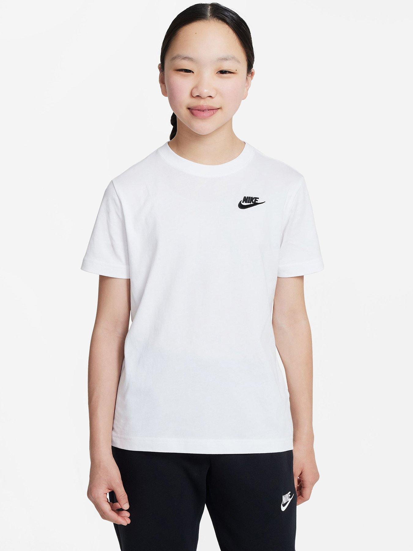 Nike Older Girls Sportswear Club Boyfriend T shirt White Very Ireland