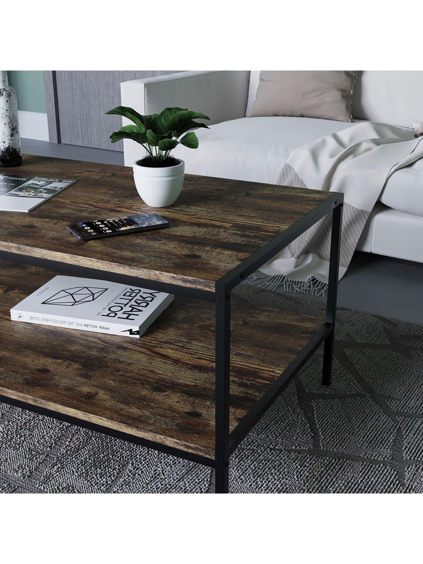 vida-designs-brooklyn-coffee-table-dark-oakdetail