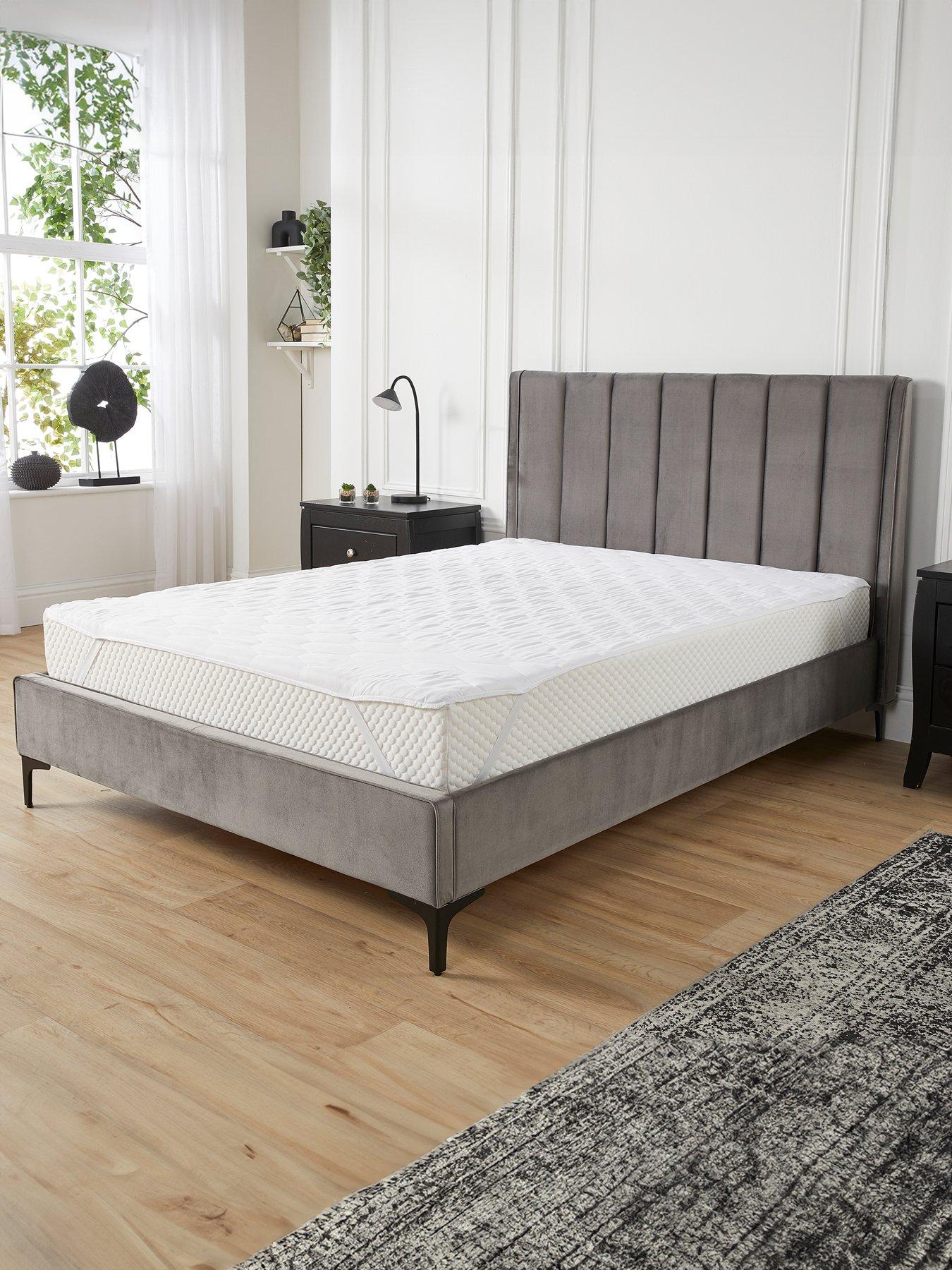 very-home-hollowfibre-mattress-protector-white