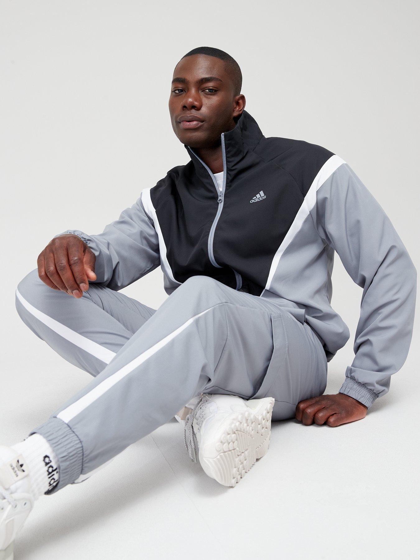 Fitted hot sale adidas tracksuit