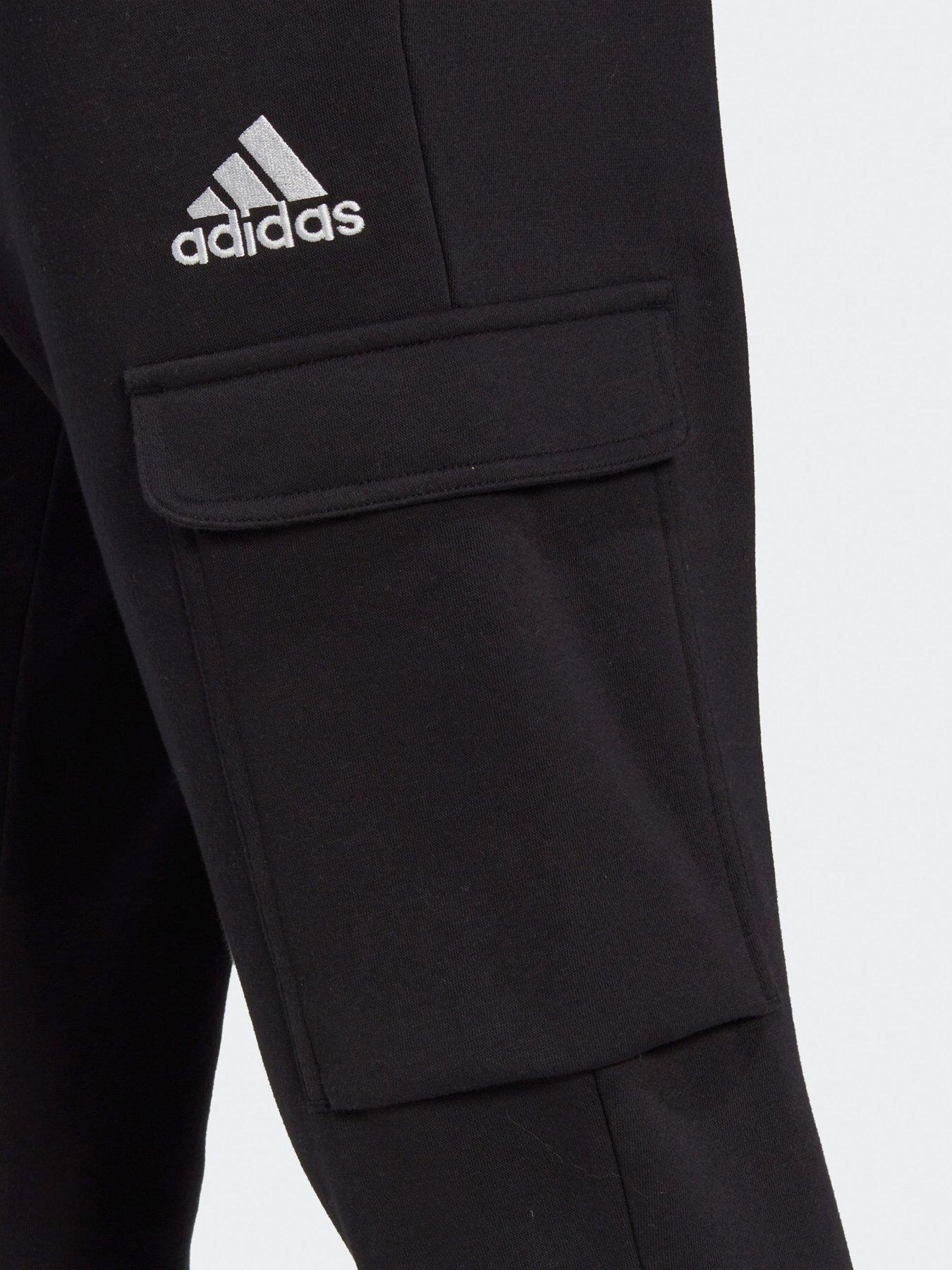 adidas-sportswear-mens-essentials-joggers-blackwhiteoutfit