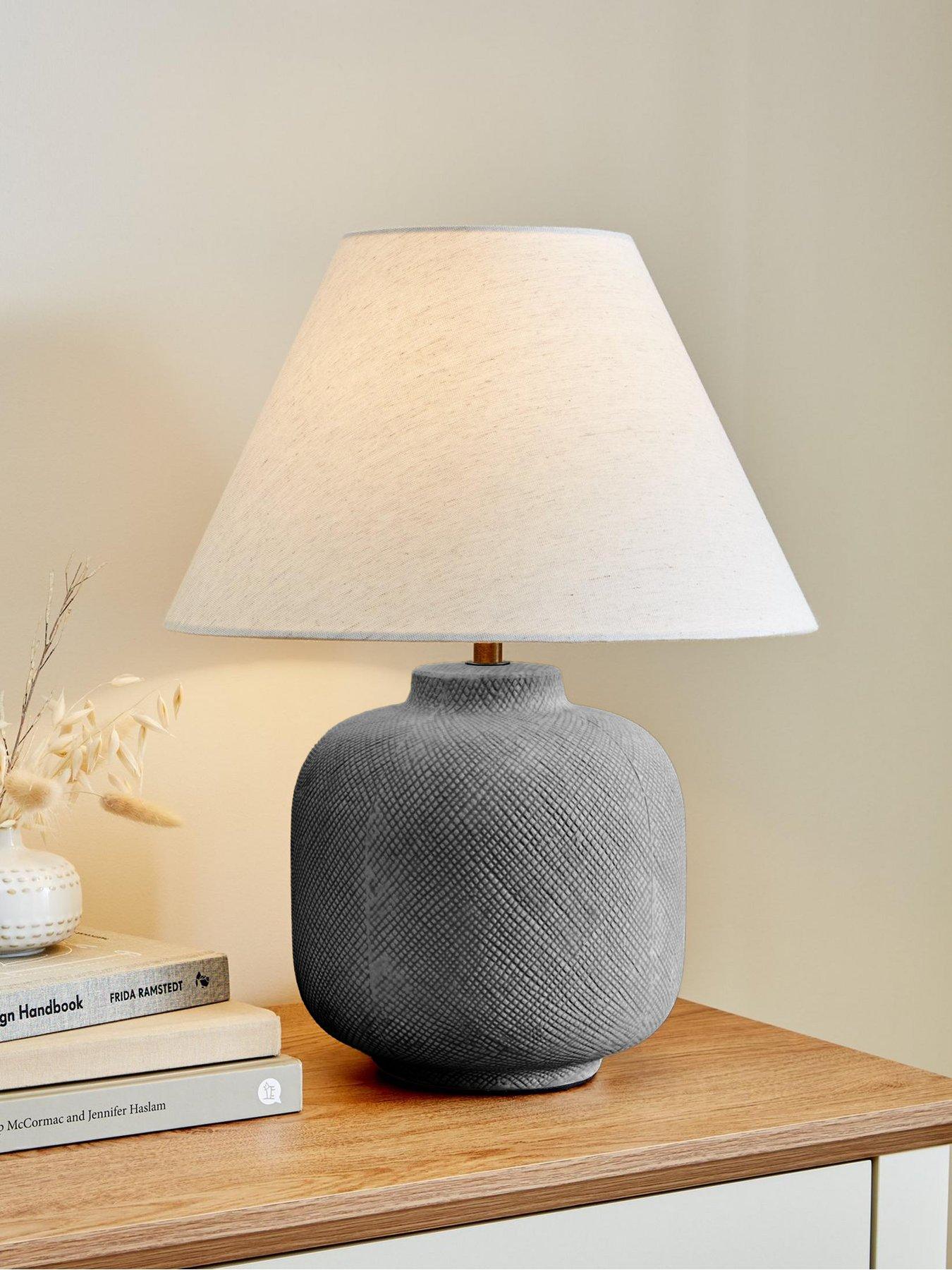 very-home-cross-hatch-ceramic-table-lamp