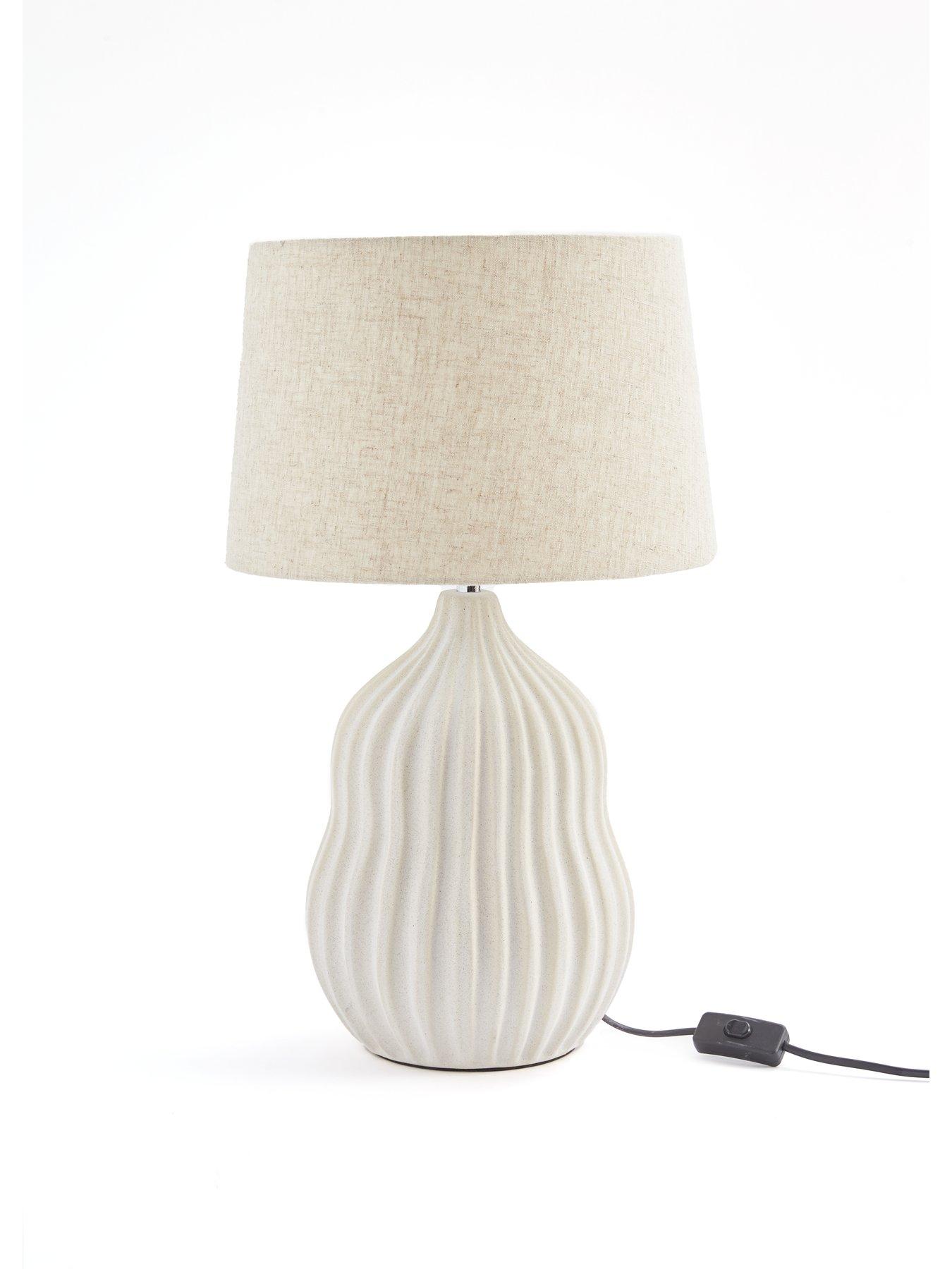 very-home-everly-ceramic-table-lampstillFront