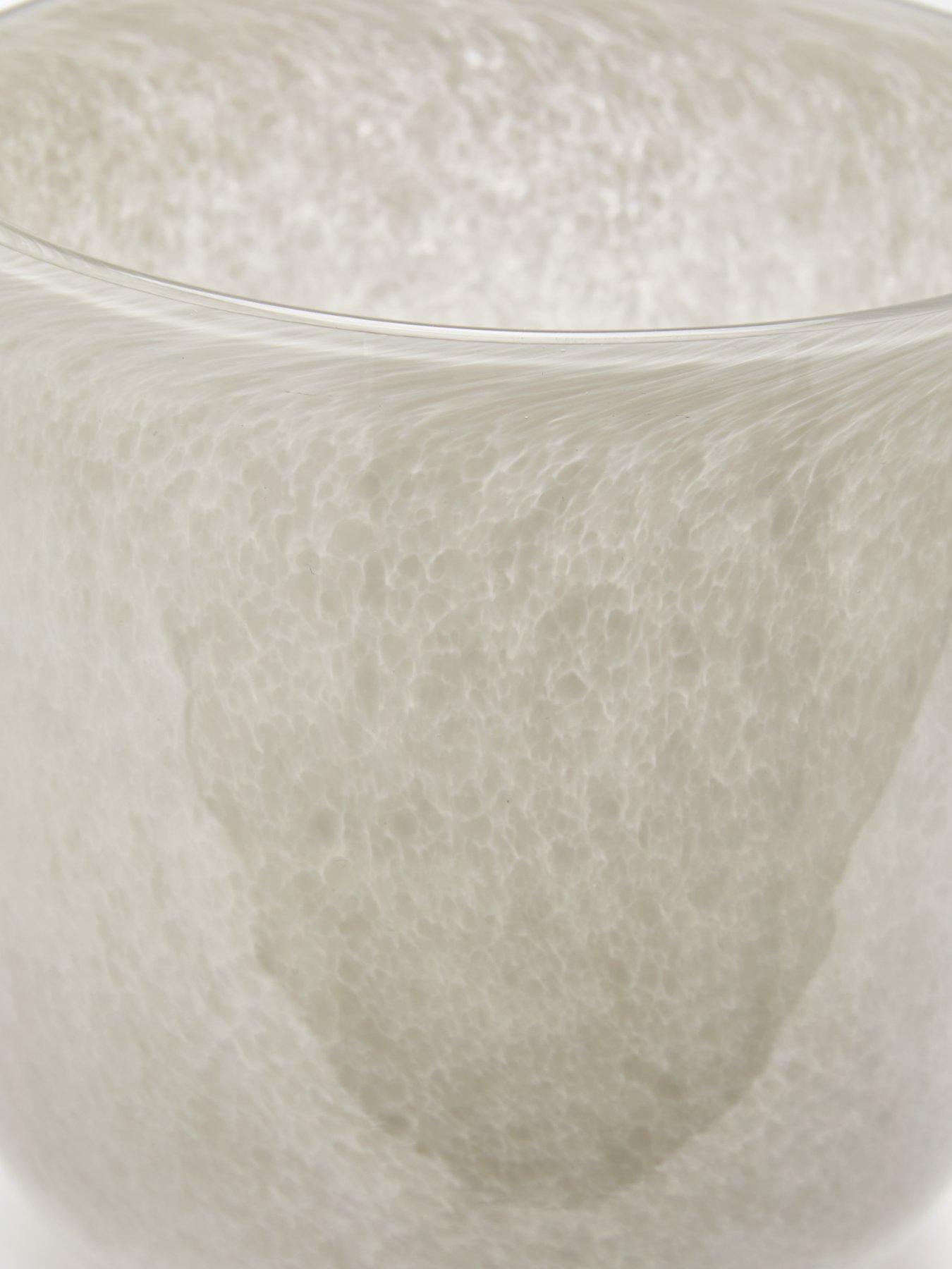 very-home-milky-glass-planterdetail