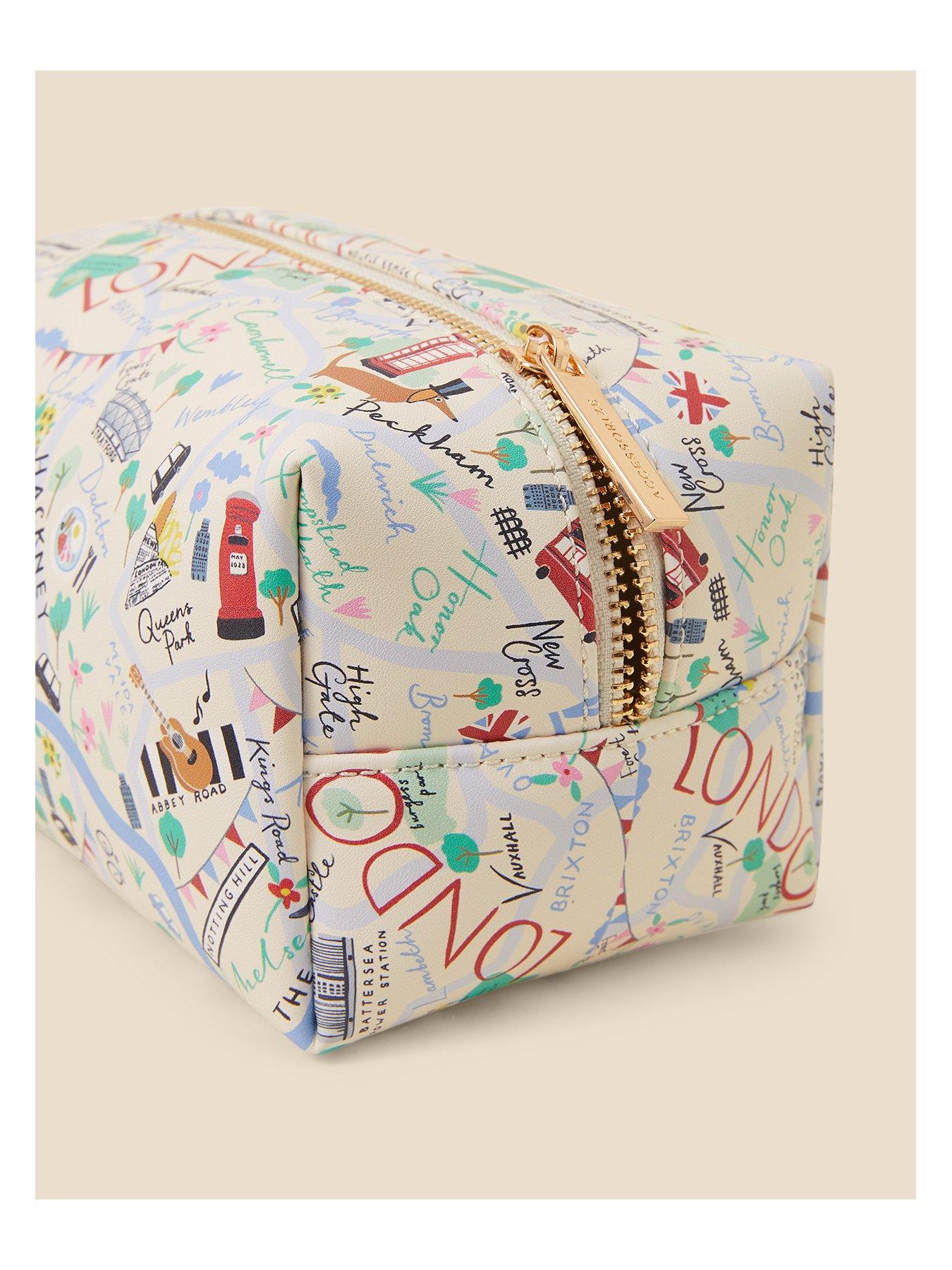 accessorize-london-print-washbagoutfit