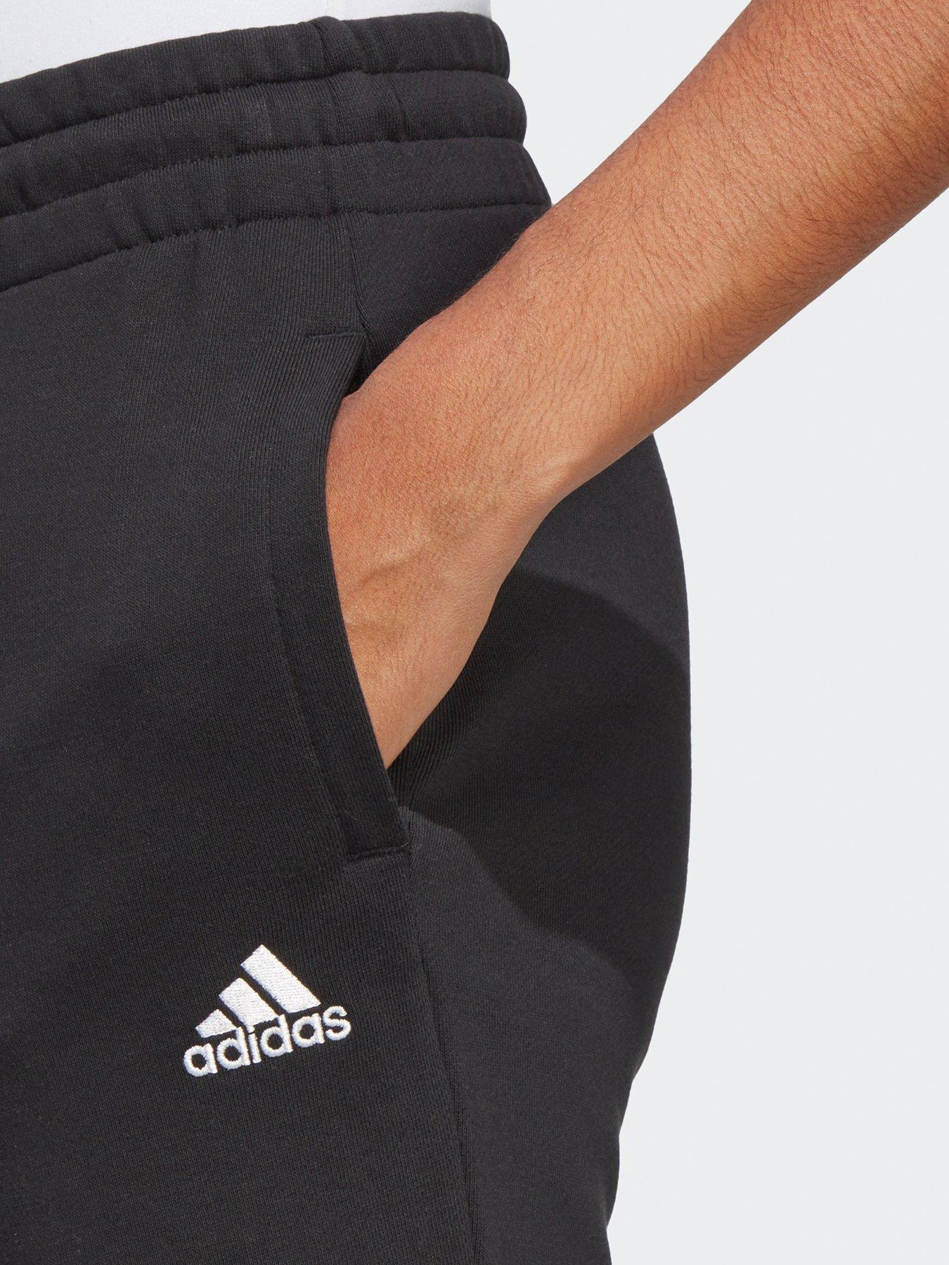 adidas-sportswear-essentials-linear-french-terry-cuffed-joggers-blackwhiteoutfit