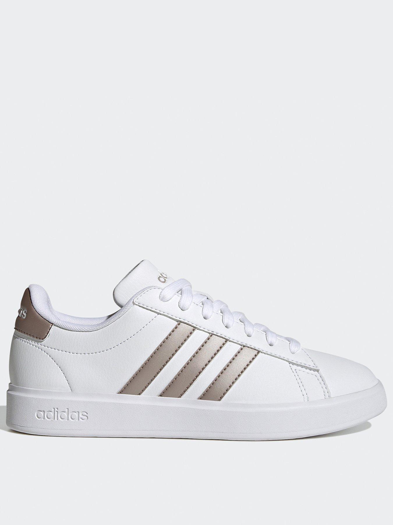 adidas-sportswear-grand-court-20-whiteoutfit