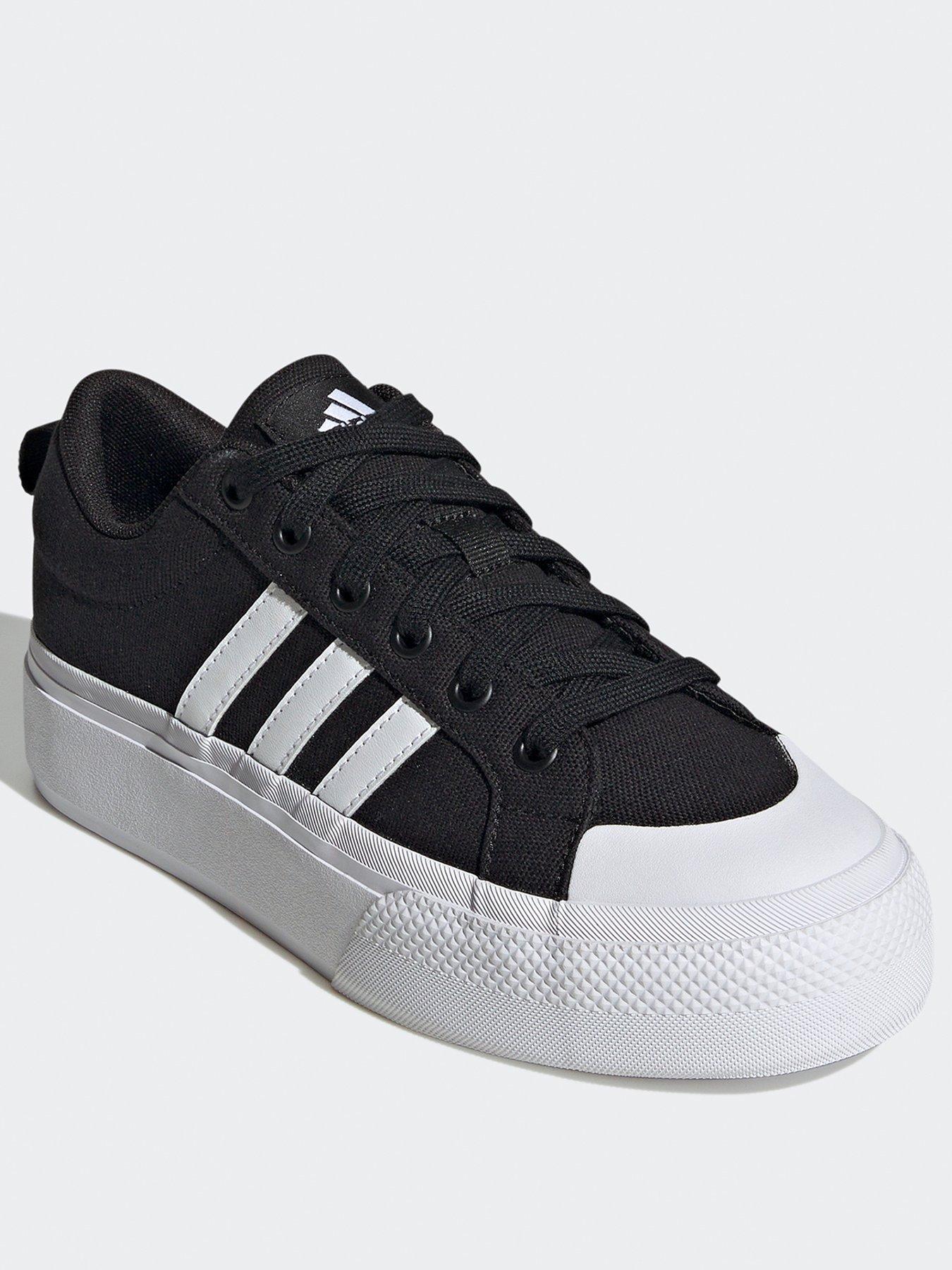 Adidas alta 2024 trainers black