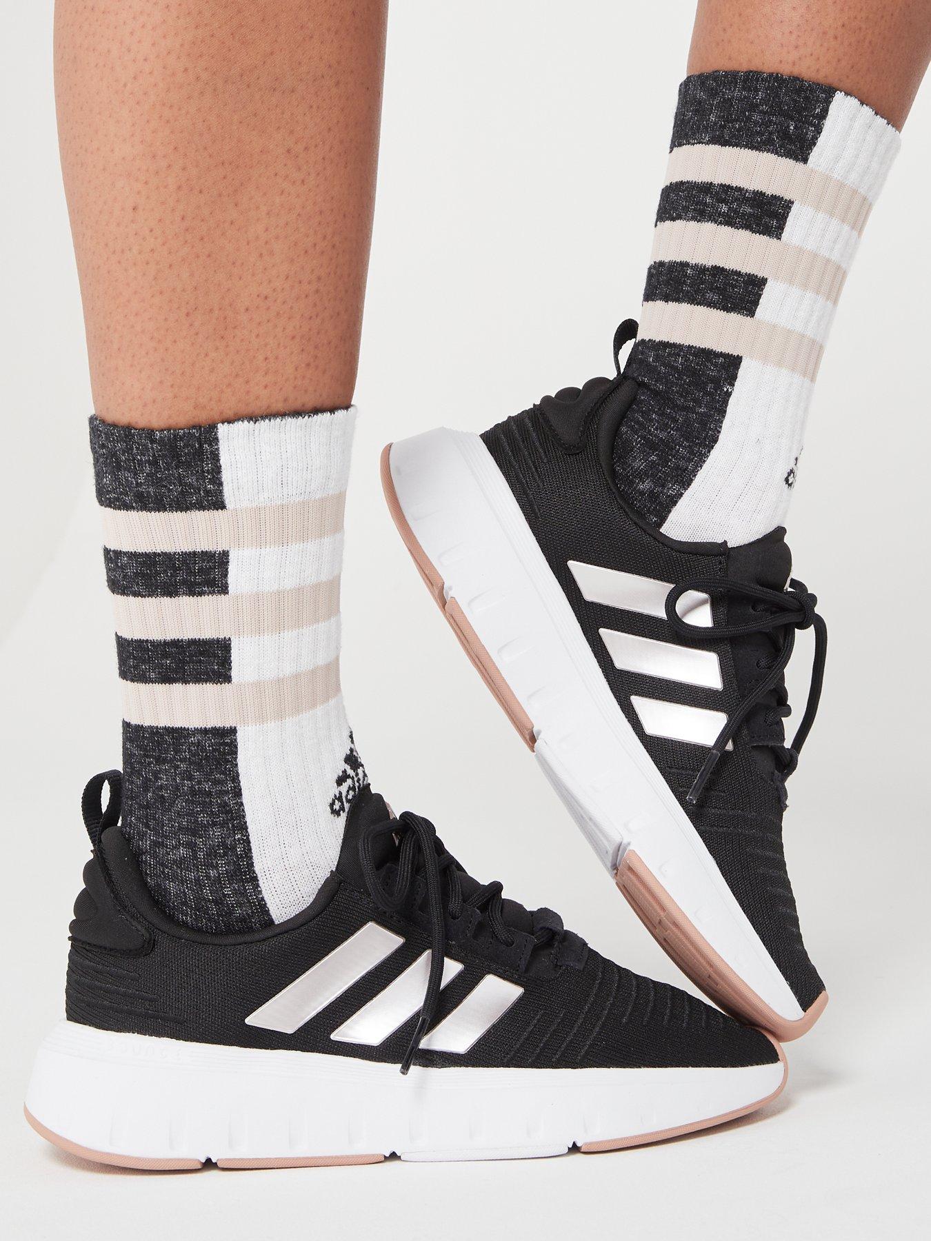 Black swift run adidas trainers best sale