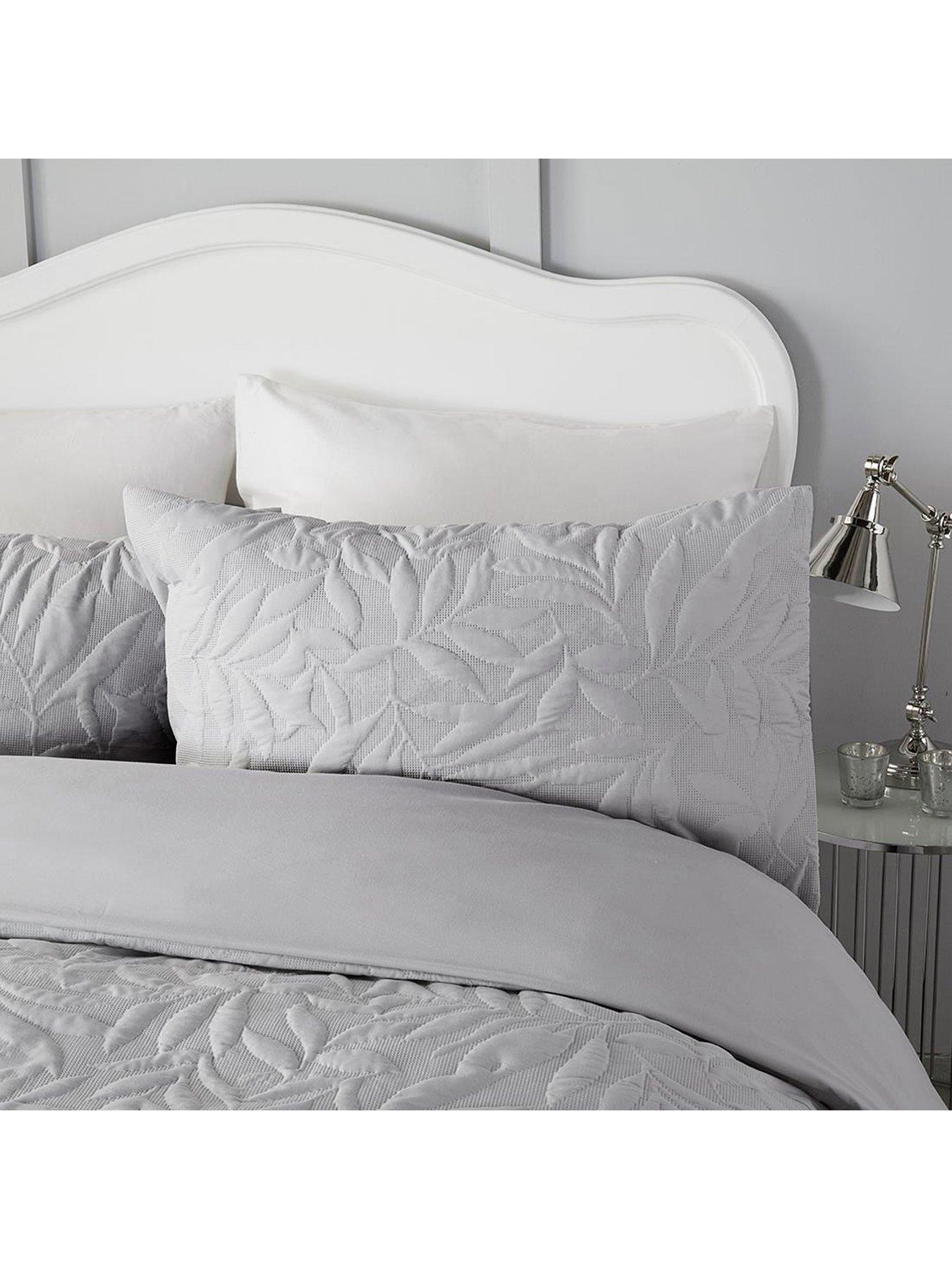 serene-luana-duvet-cover-set-silveroutfit