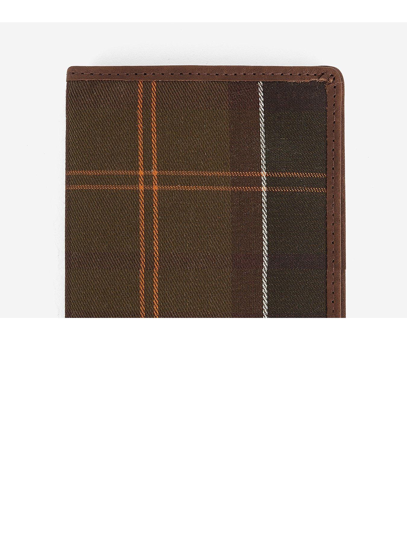 barbour-leather-amp-tartan-travel-gift-set-brownstillFront