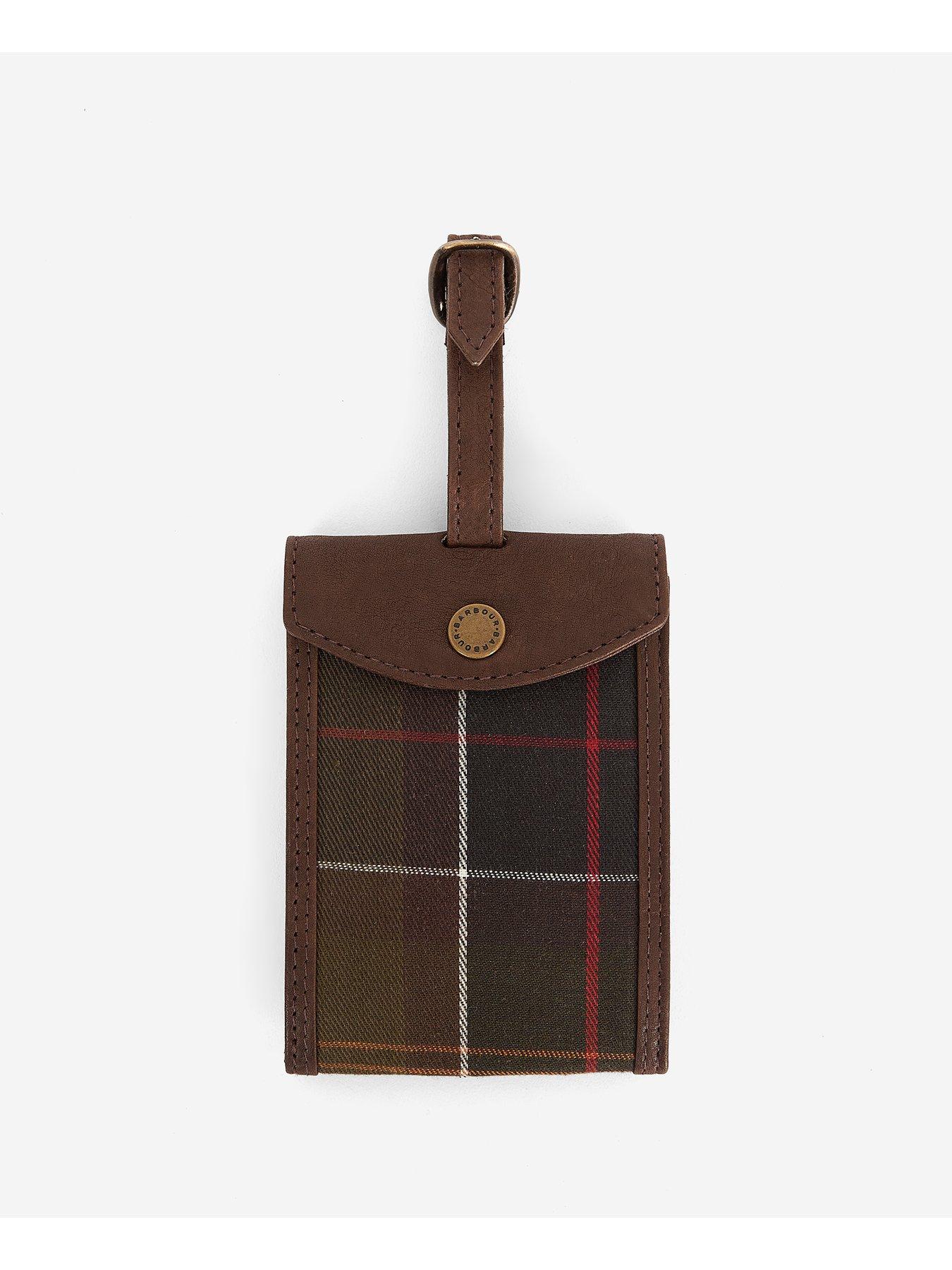 barbour-leather-amp-tartan-travel-gift-set-brownoutfit