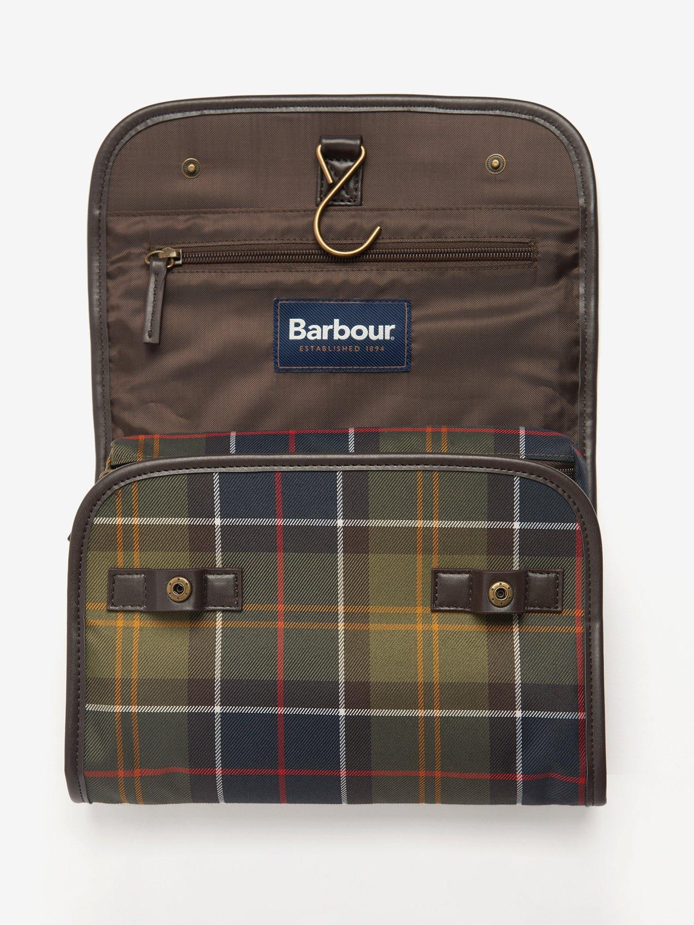 barbour-barbour-tartan-hanging-washbag-greenstillFront