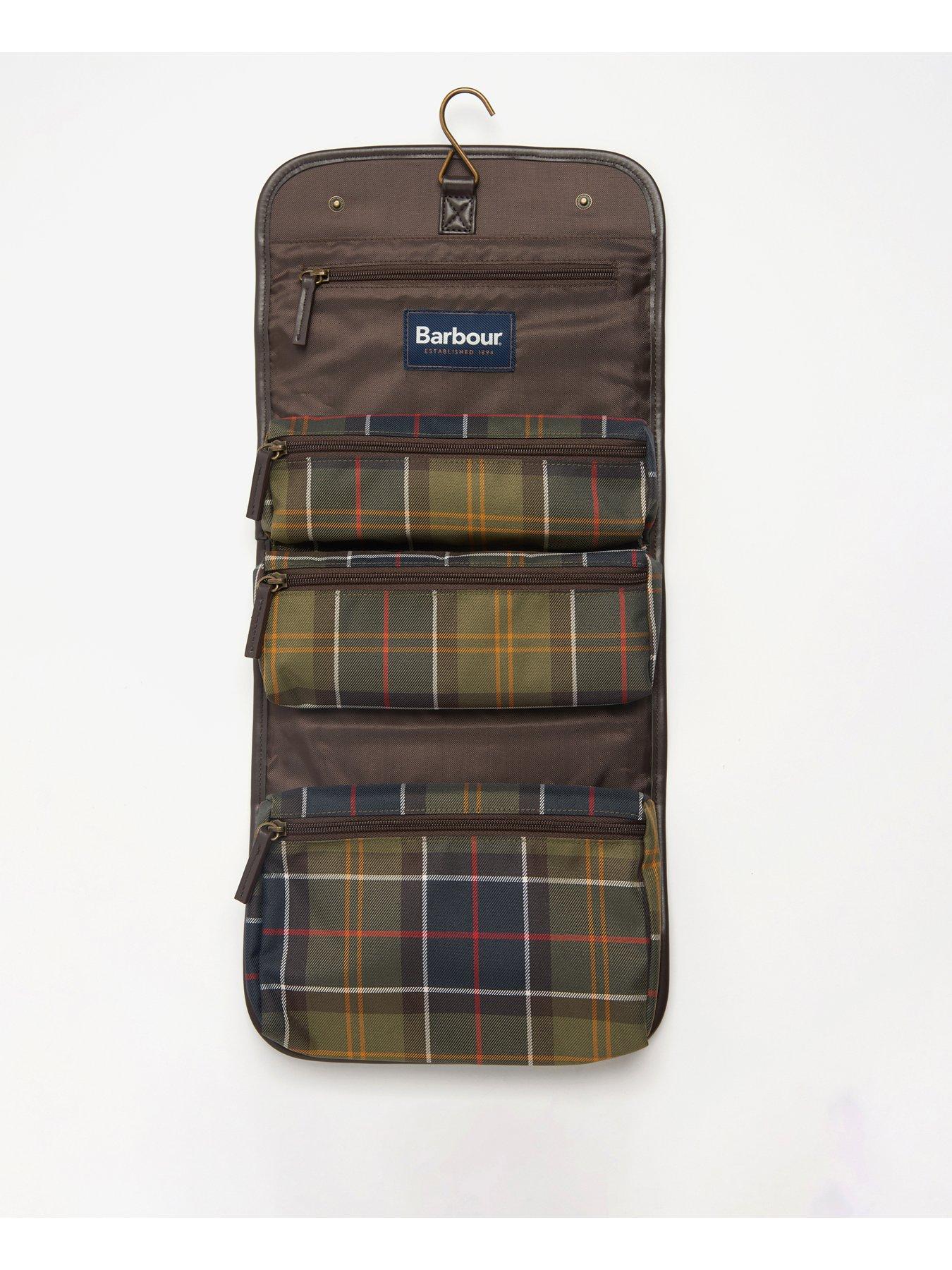 barbour-barbour-tartan-hanging-washbag-greenoutfit