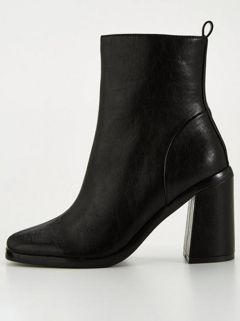 v-by-very-block-heel-ankle-boot-with-bubble-rand-black
