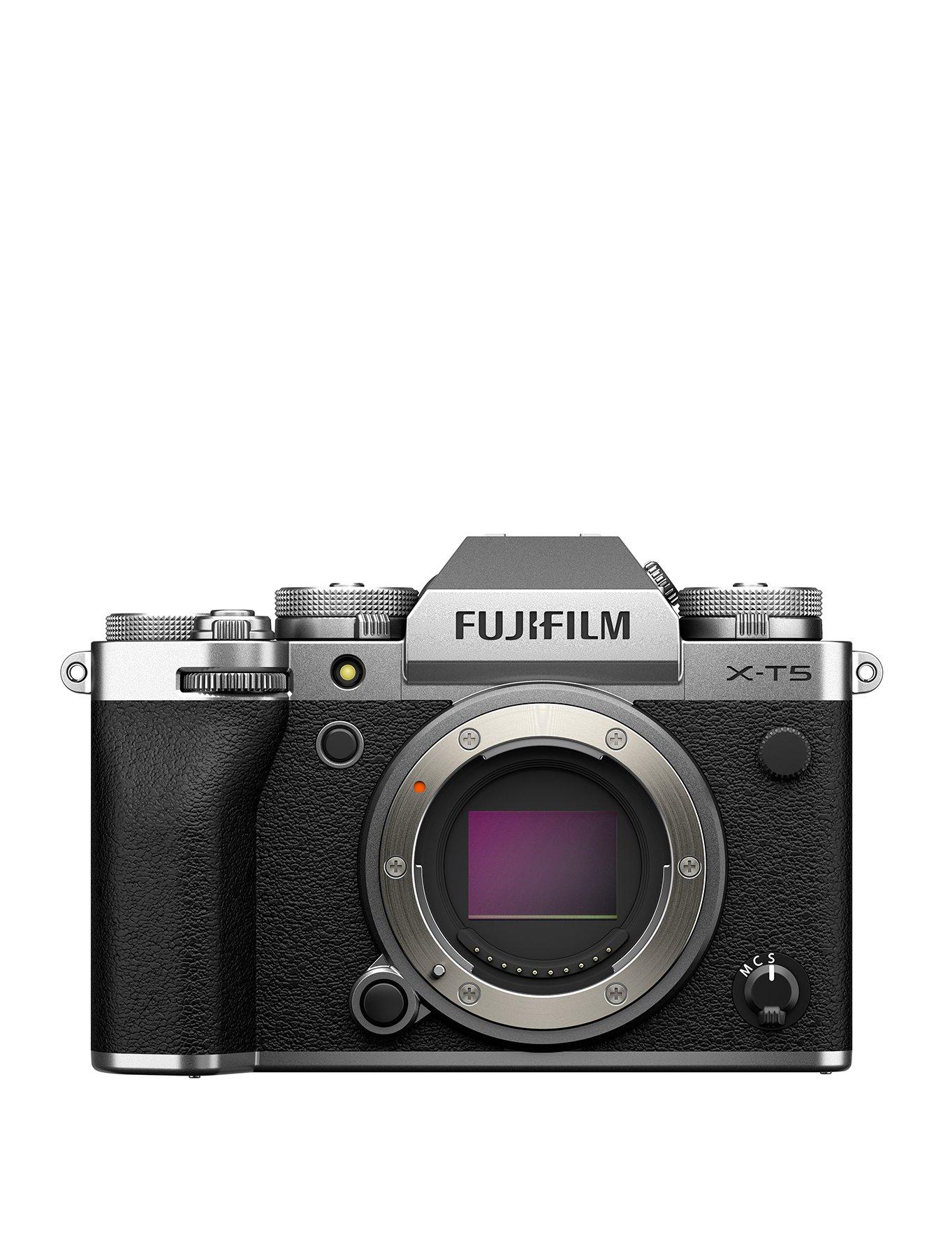 fujifilm-x-t5-mirrorless-digital-camera-body-kit-with-system-bag-amp-64gb-sdxc-card-silverstillFront