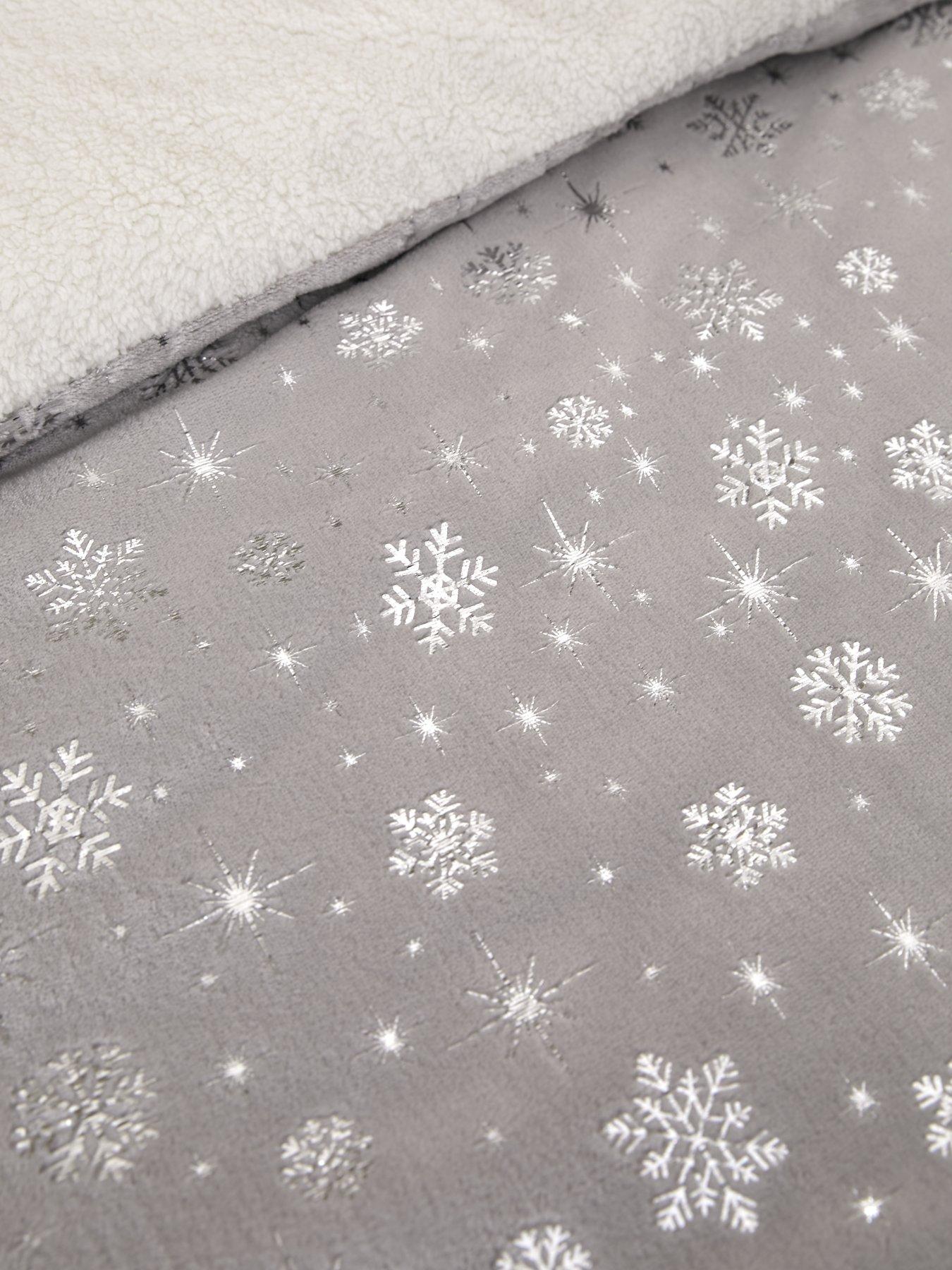 very-home-sparkle-snowflake-fleece-duvet-cover-set-silverdetail