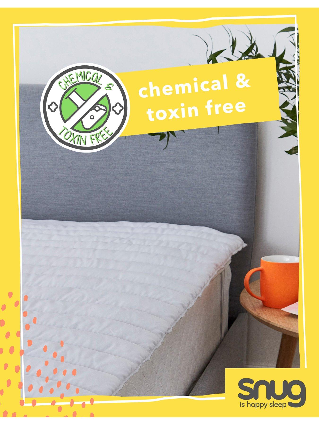 Image 5 of 7 of Snug Deeply Dreamy Mattress Topper - White