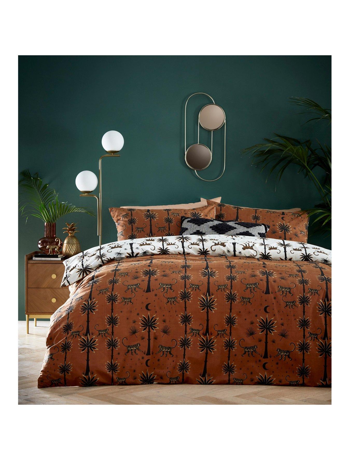 furn-desert-monkey-duvet-cover-set-orangestillFront